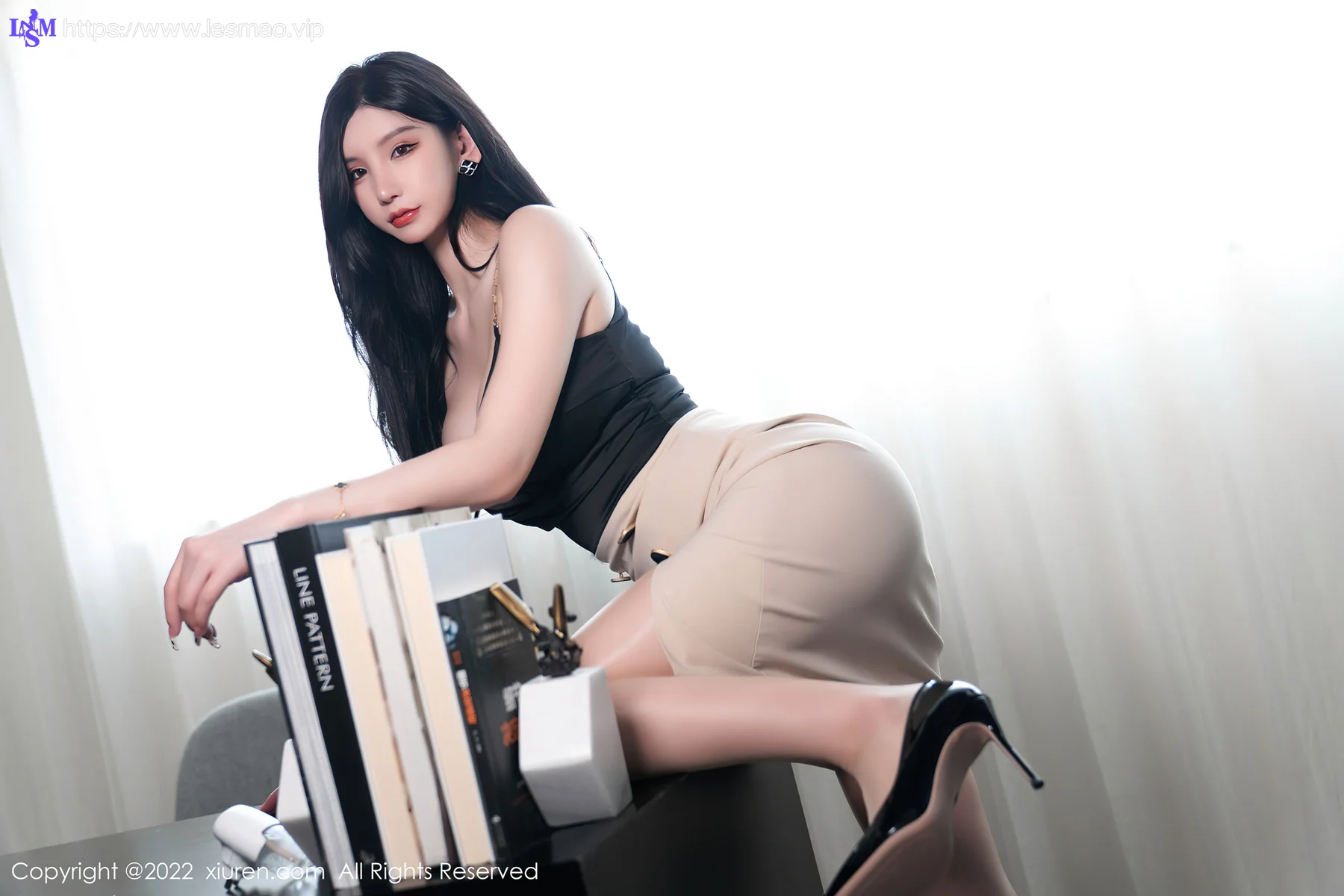 XiuRen 秀人 No.5071 我的性感下属 周于希Sally 性感写真111 - 24