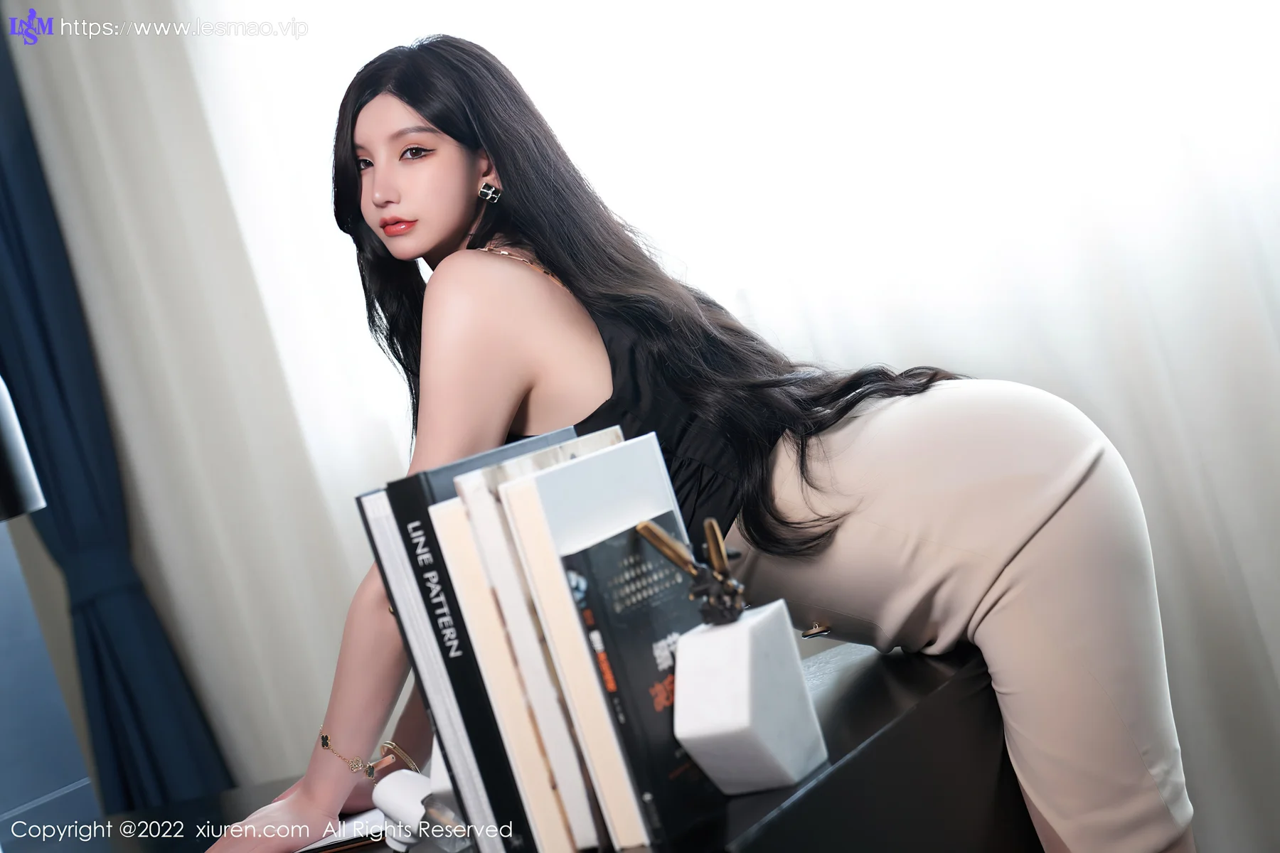 XiuRen 秀人 No.5071 我的性感下属 周于希Sally 性感写真111 - 28