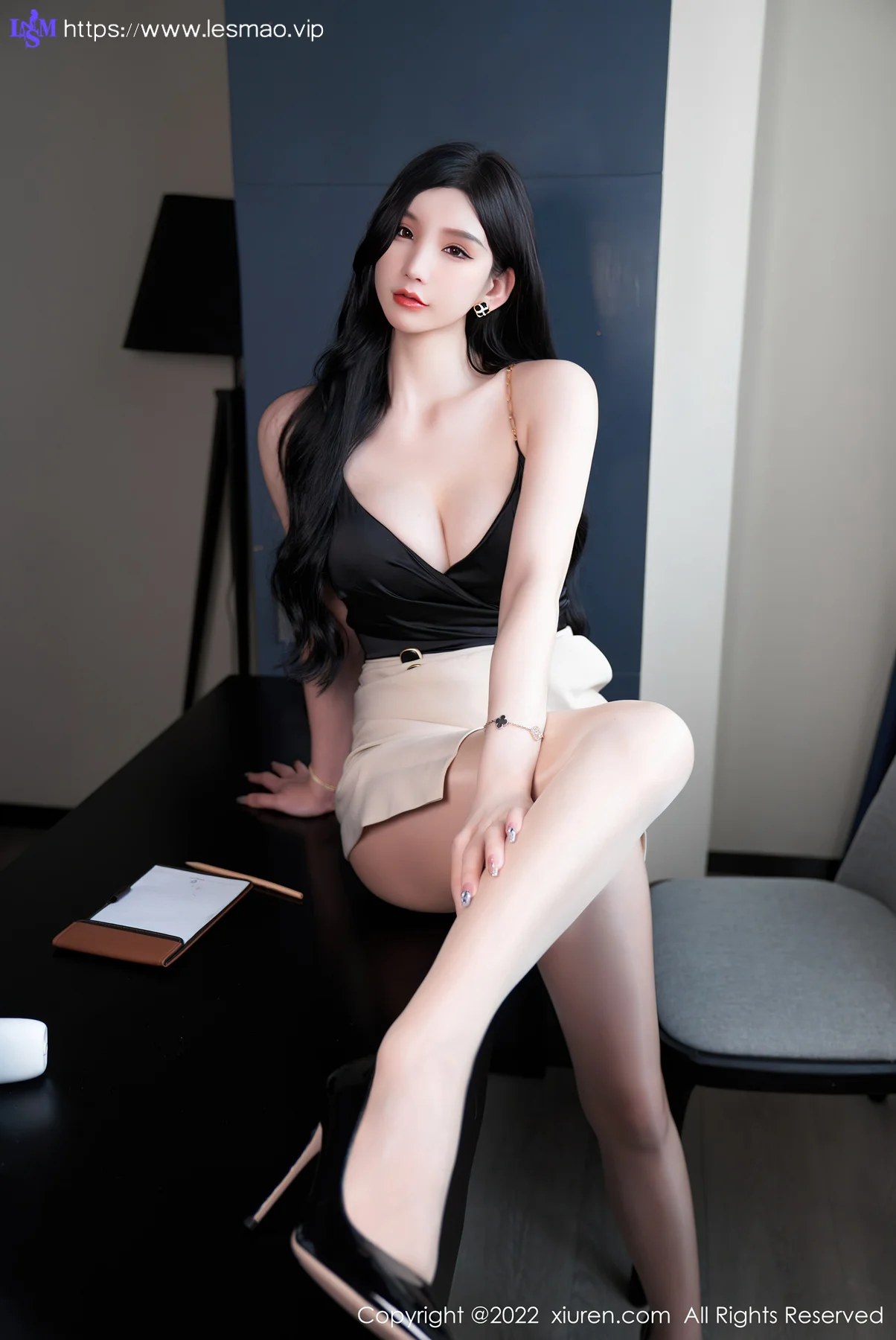 XiuRen 秀人 No.5071 我的性感下属 周于希Sally 性感写真111 - 46