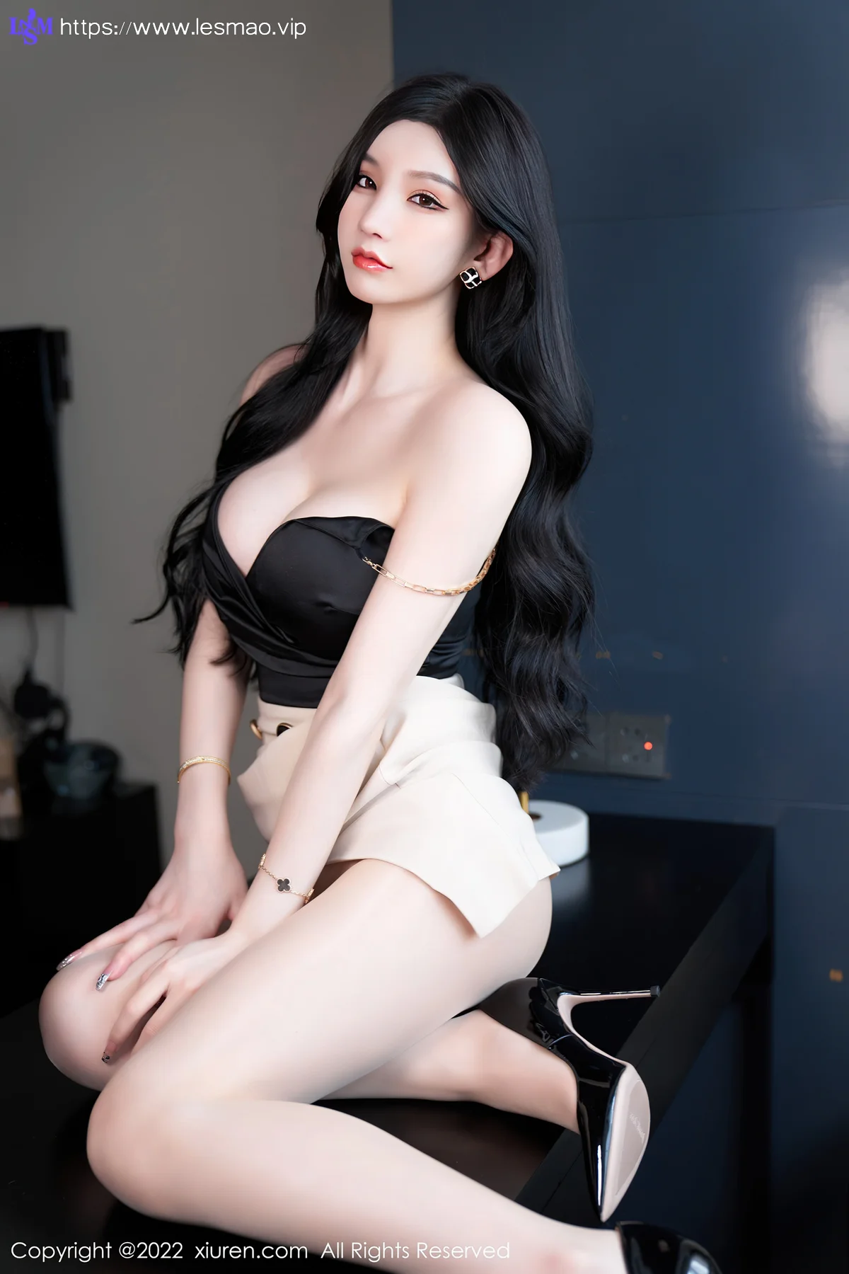 XiuRen 秀人 No.5071 我的性感下属 周于希Sally 性感写真111 - 54
