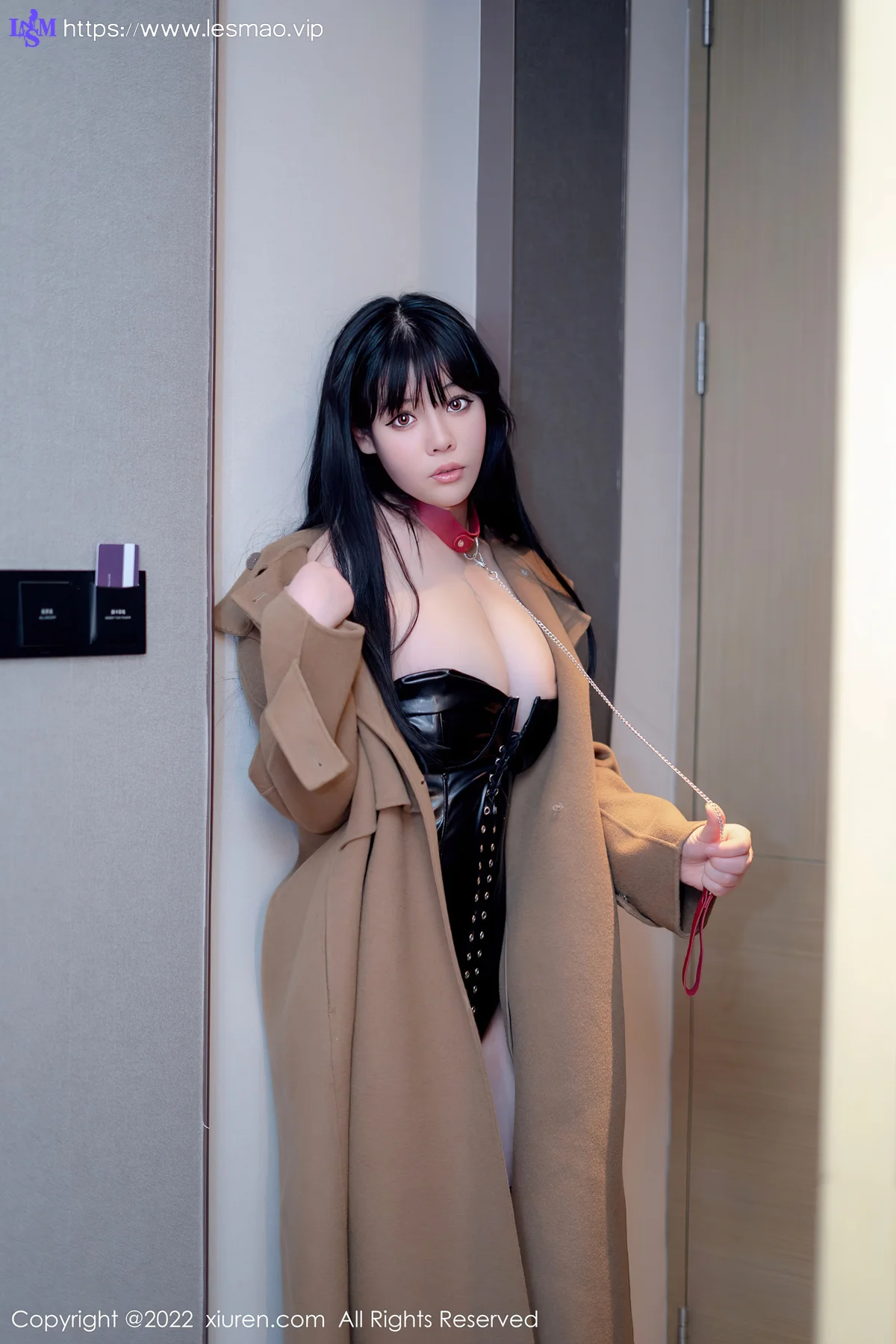 XiuRen 秀人 No.5090 丰腴御姐 徐媛媛 性感写真 - 15