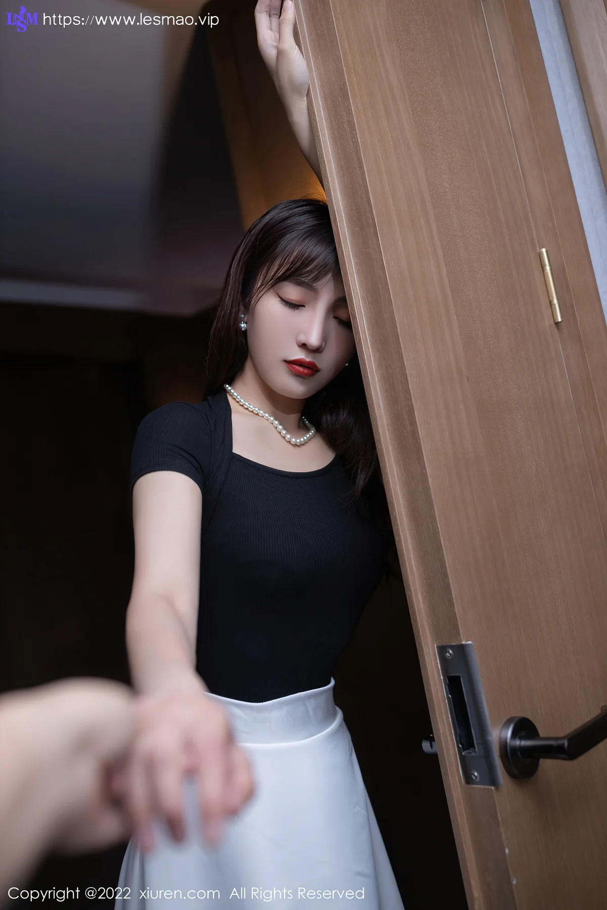 XiuRen 秀人 No.5095 黑色收身上衣 陆萱萱 珠三角旅拍 - 23
