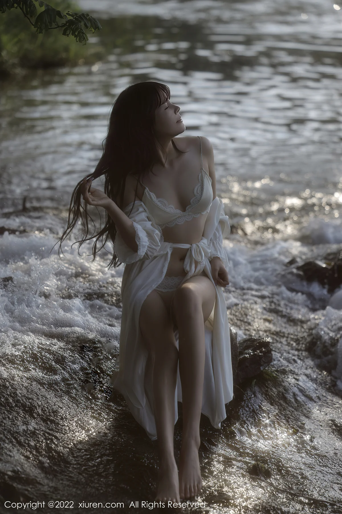 XiuRen 秀人 No.5098 白色蕾丝内衣 许嘉欣 性感写真33 - 34