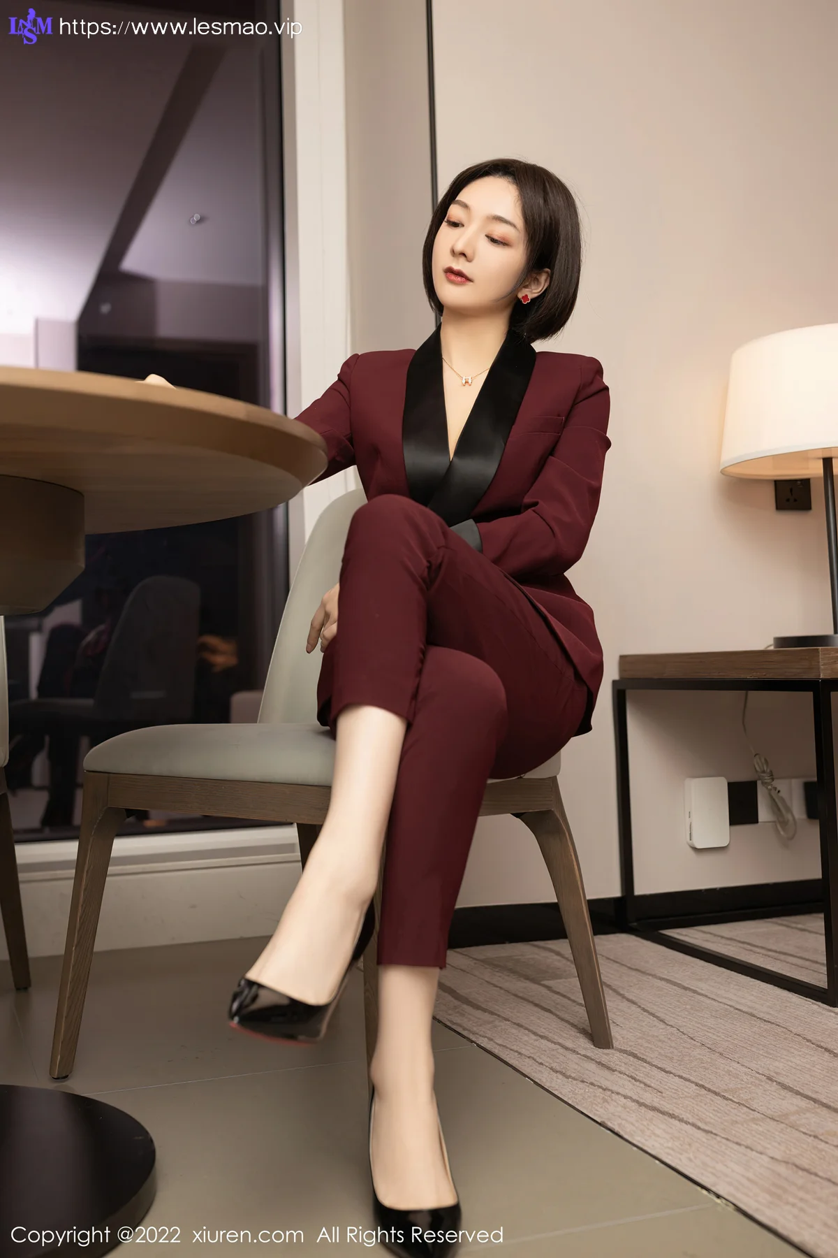 XiuRen 秀人 No.5111 角色扮演女老板 Angela小热巴 性感写真3 - 23