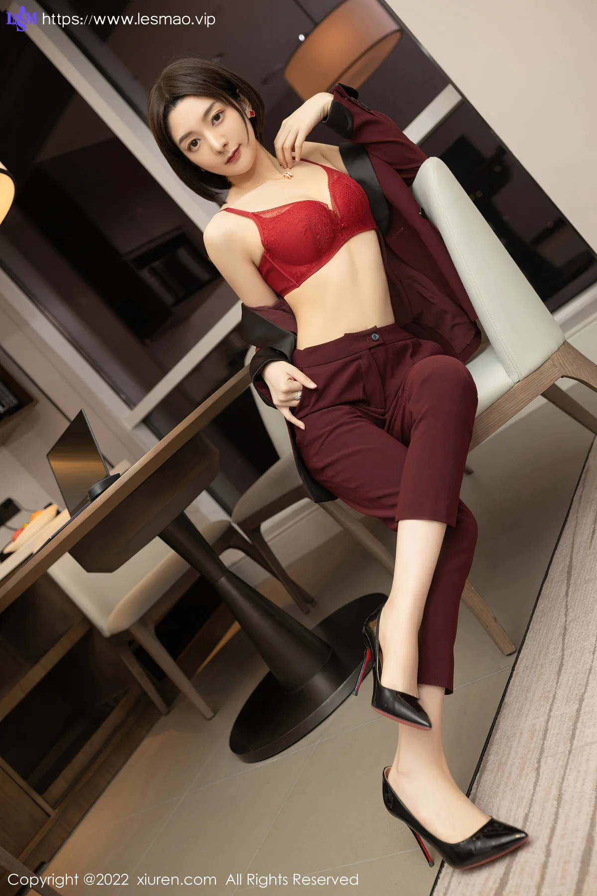 XiuRen 秀人 No.5111 角色扮演女老板 Angela小热巴 性感写真3 - 29