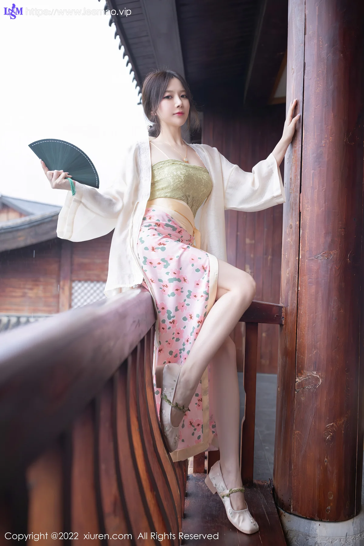 XiuRen 秀人 No.5130 浅色古装 鱼子酱Fish 云南旅拍11 - 21