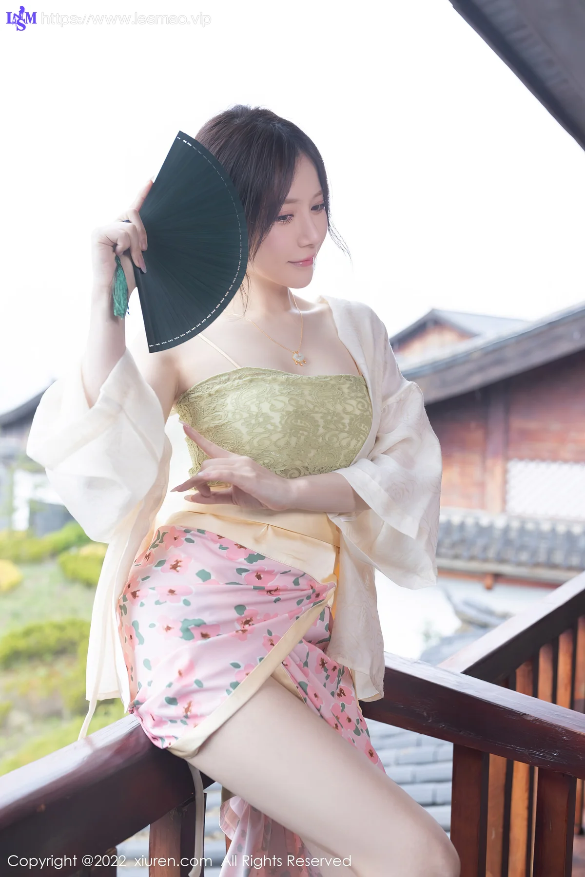 XiuRen 秀人 No.5130 浅色古装 鱼子酱Fish 云南旅拍11 - 24
