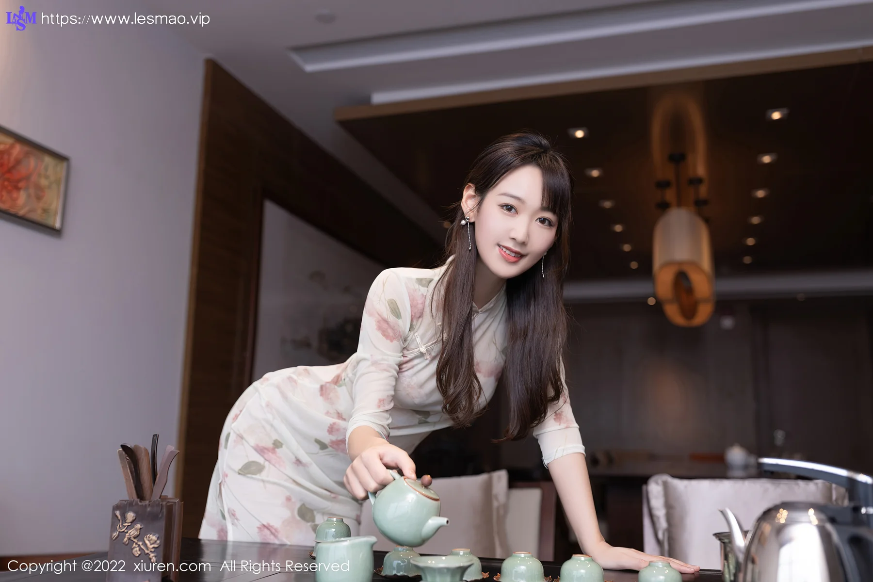 XiuRen 秀人 No.5139 轻透旗袍 唐安琪 广州旅拍11 - 14
