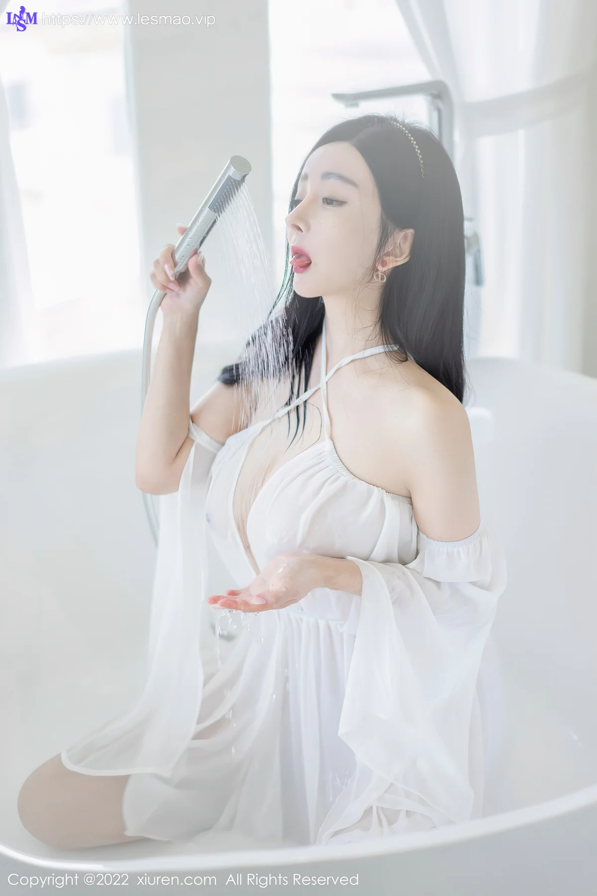 XiuRen 秀人 No.5188 丰腴巨乳 允爾 云南心愿旅拍 - 17