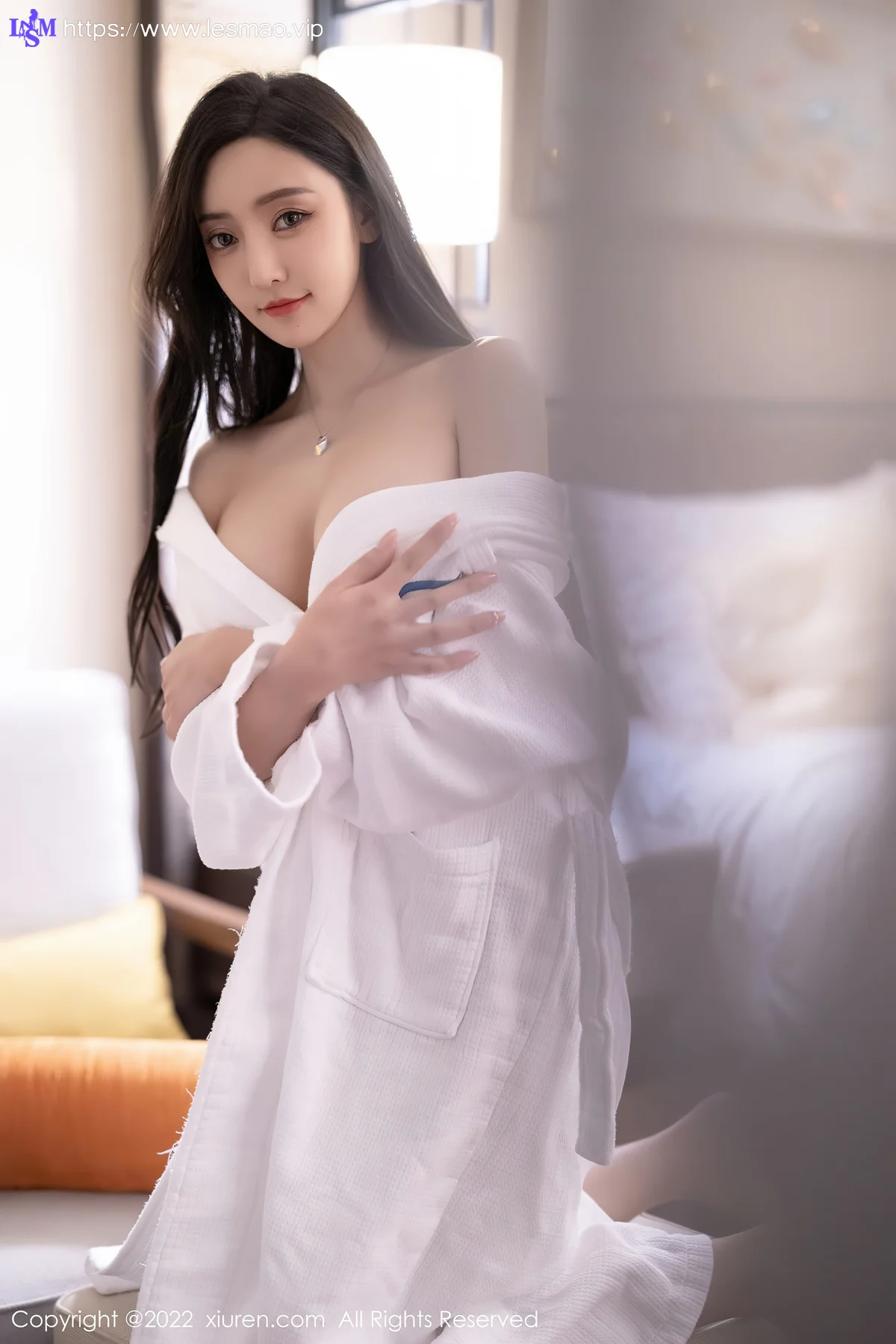 XiuRen 秀人 No.5194 王馨瑶 街拍嫩模 - 85