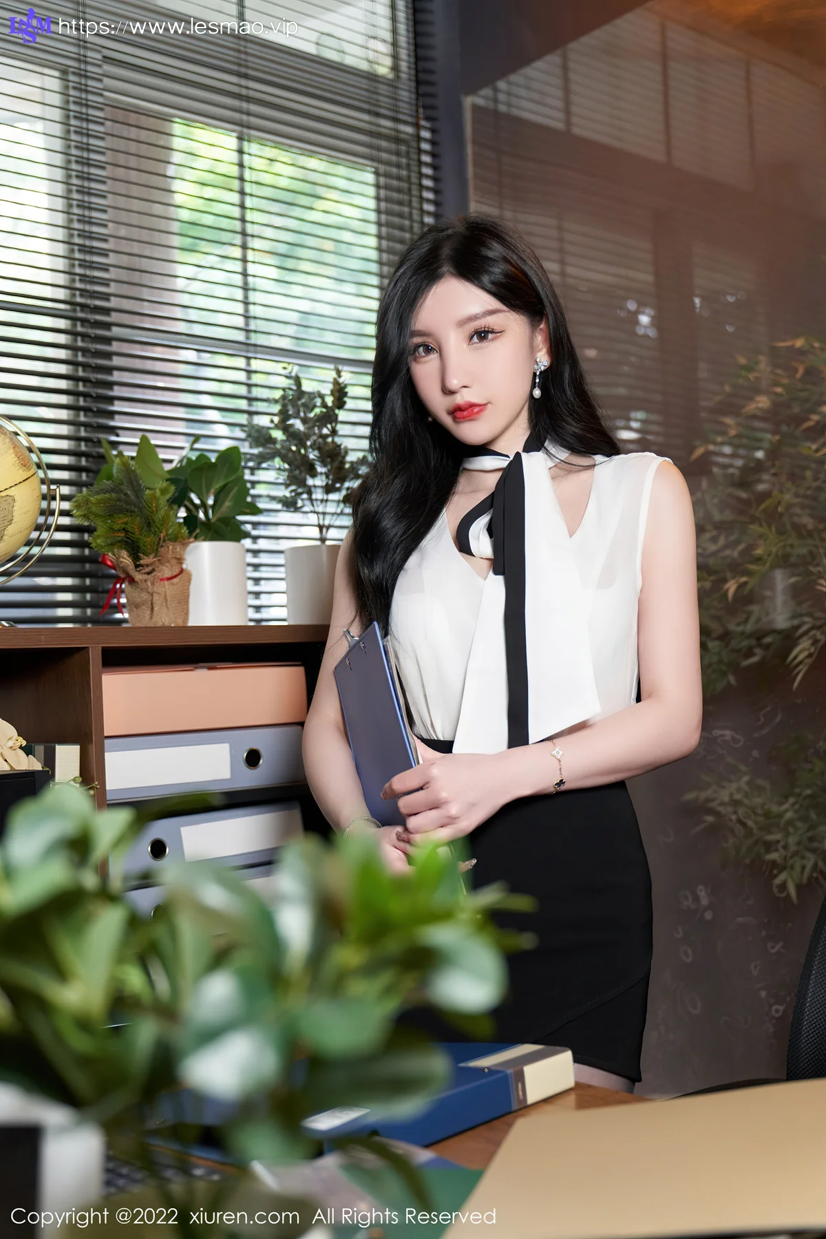XiuRen 秀人 No.5217 私家女侦探剧情风格 周于希Sally 心愿旅拍11 - 17