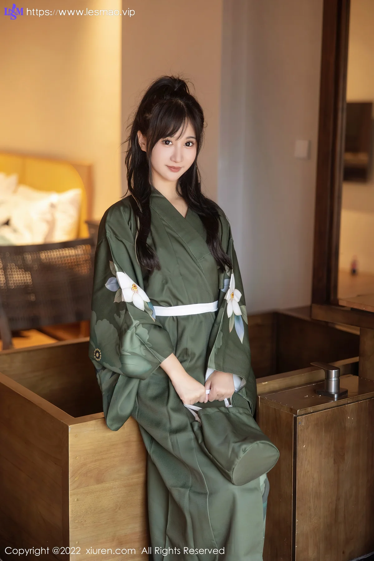XiuRen 秀人 No.5256 暗灰绿色和服 小果冻儿 大理旅拍11 - 1