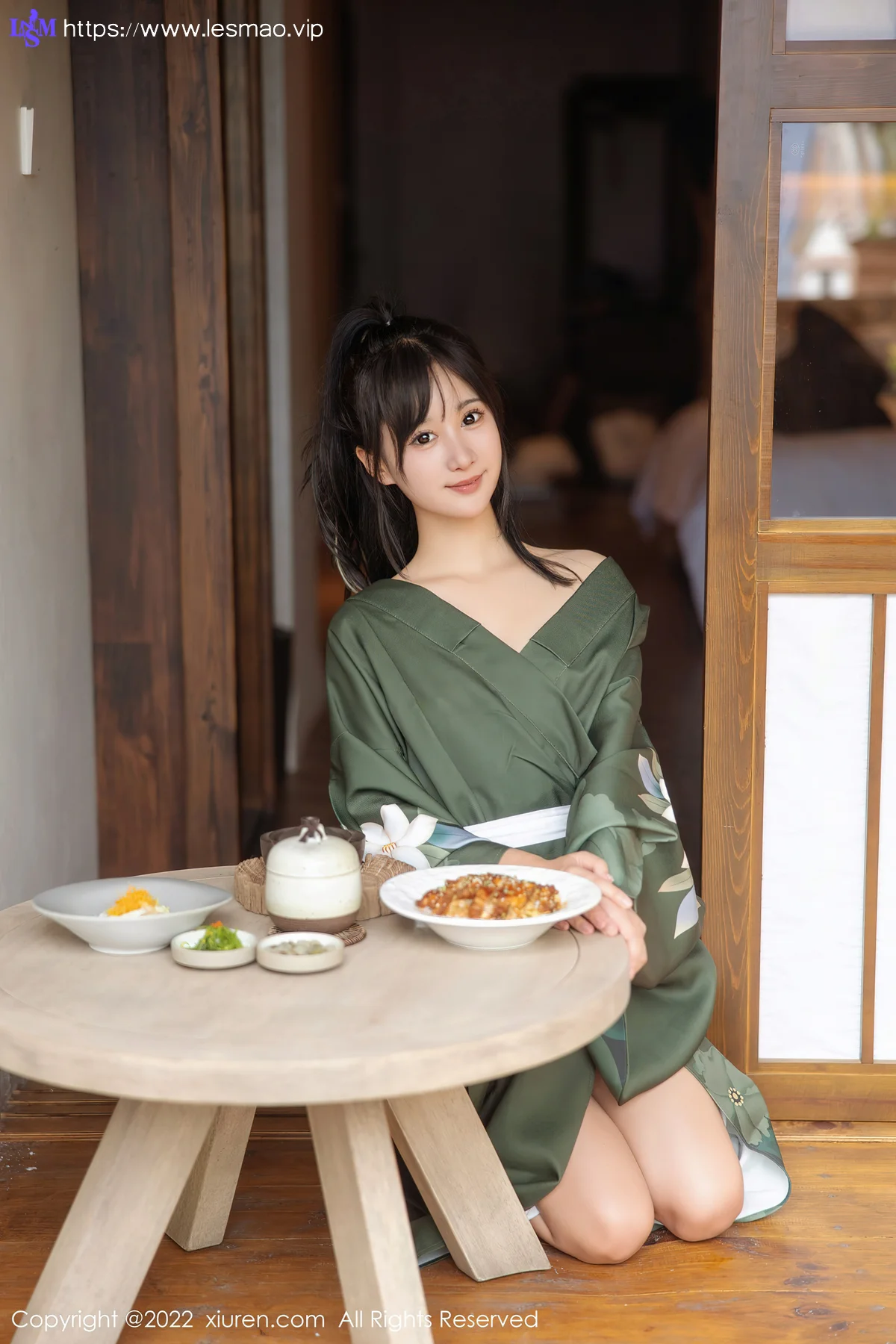 XiuRen 秀人 No.5256 暗灰绿色和服 小果冻儿 大理旅拍11 - 14