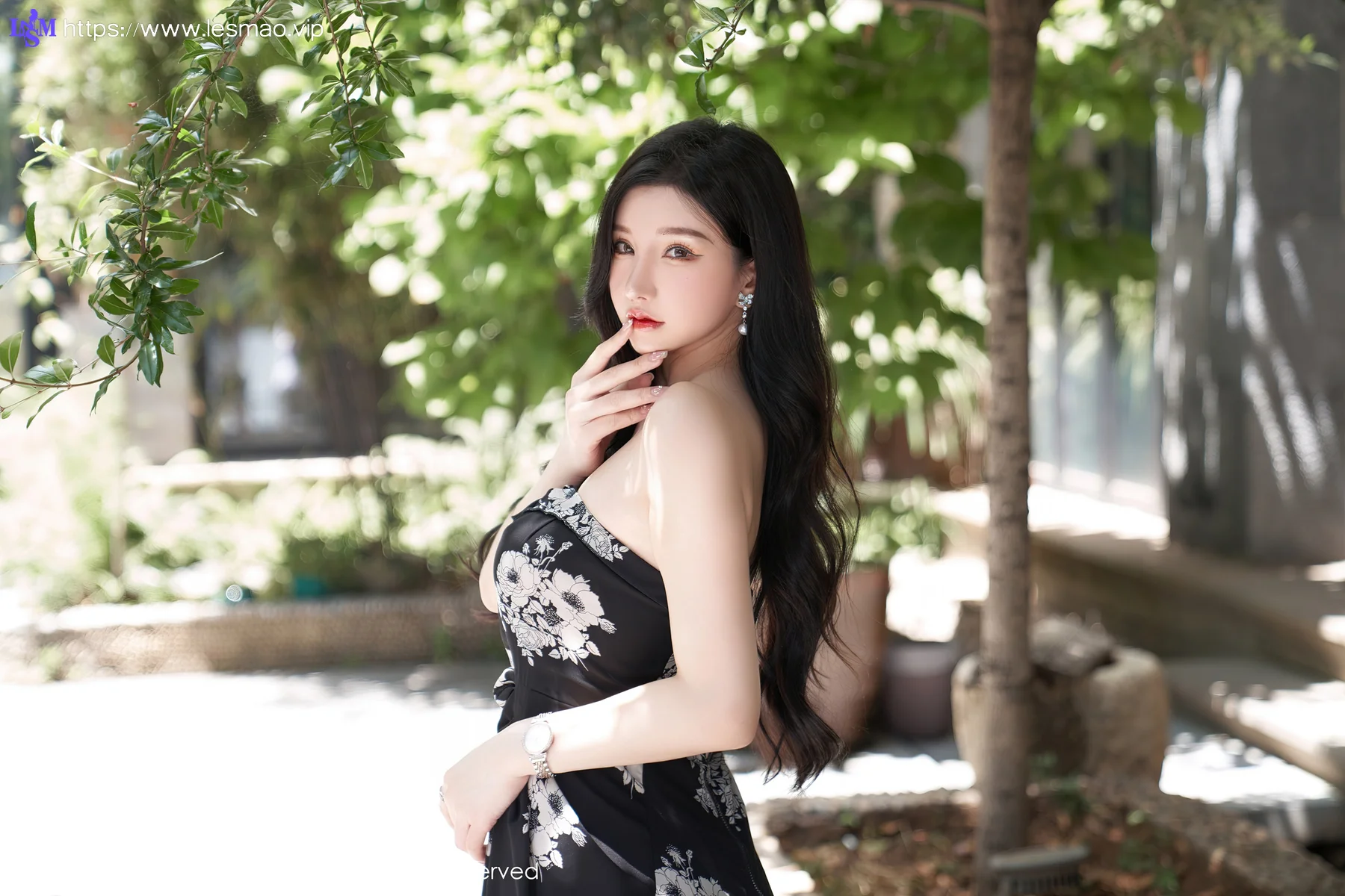 XiuRen 秀人 No.5307 冷艳女神 周于希Sally 心愿旅拍11 - 26