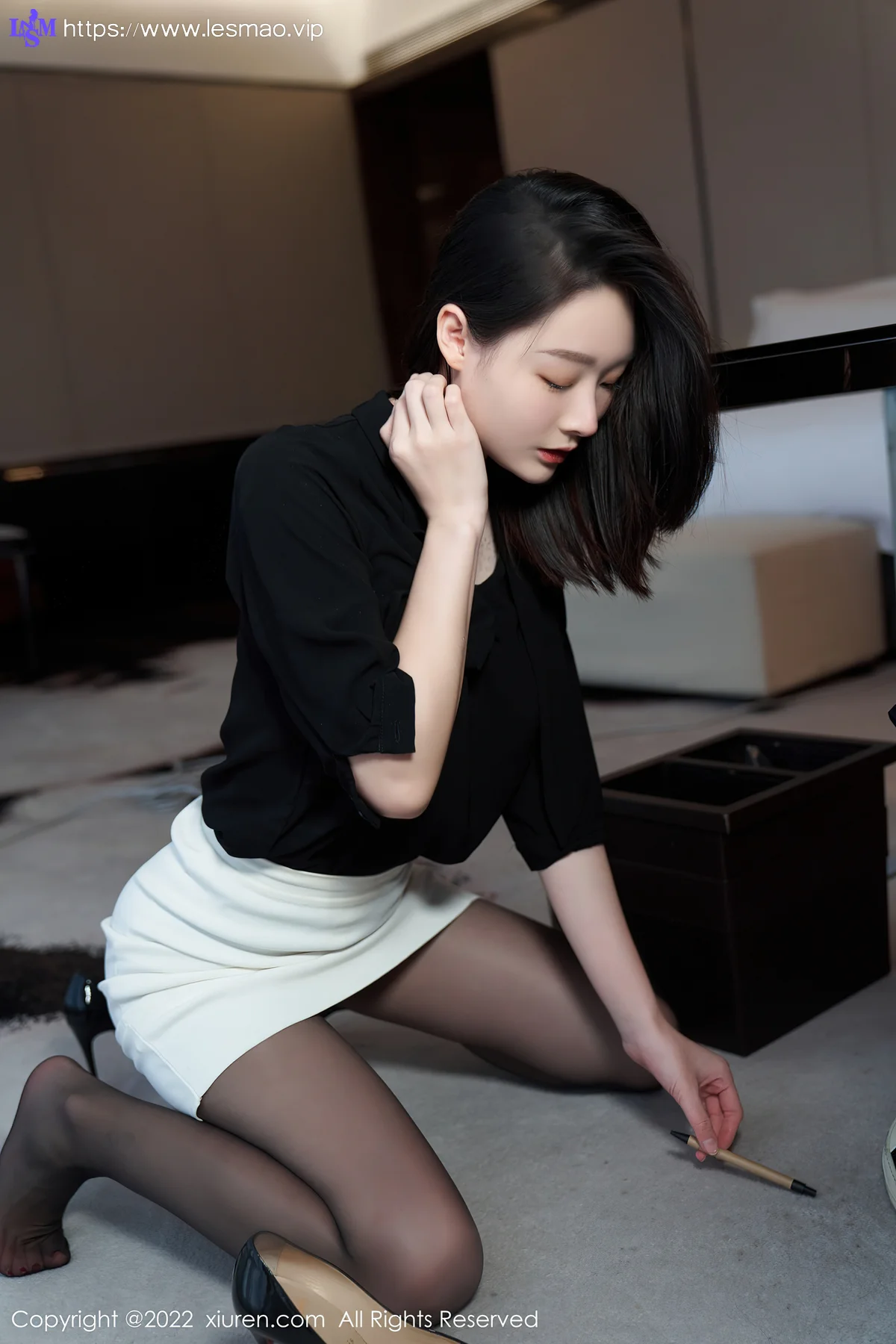 XiuRen 秀人 No.5312 是小逗逗 黑丝翘臀 - 35