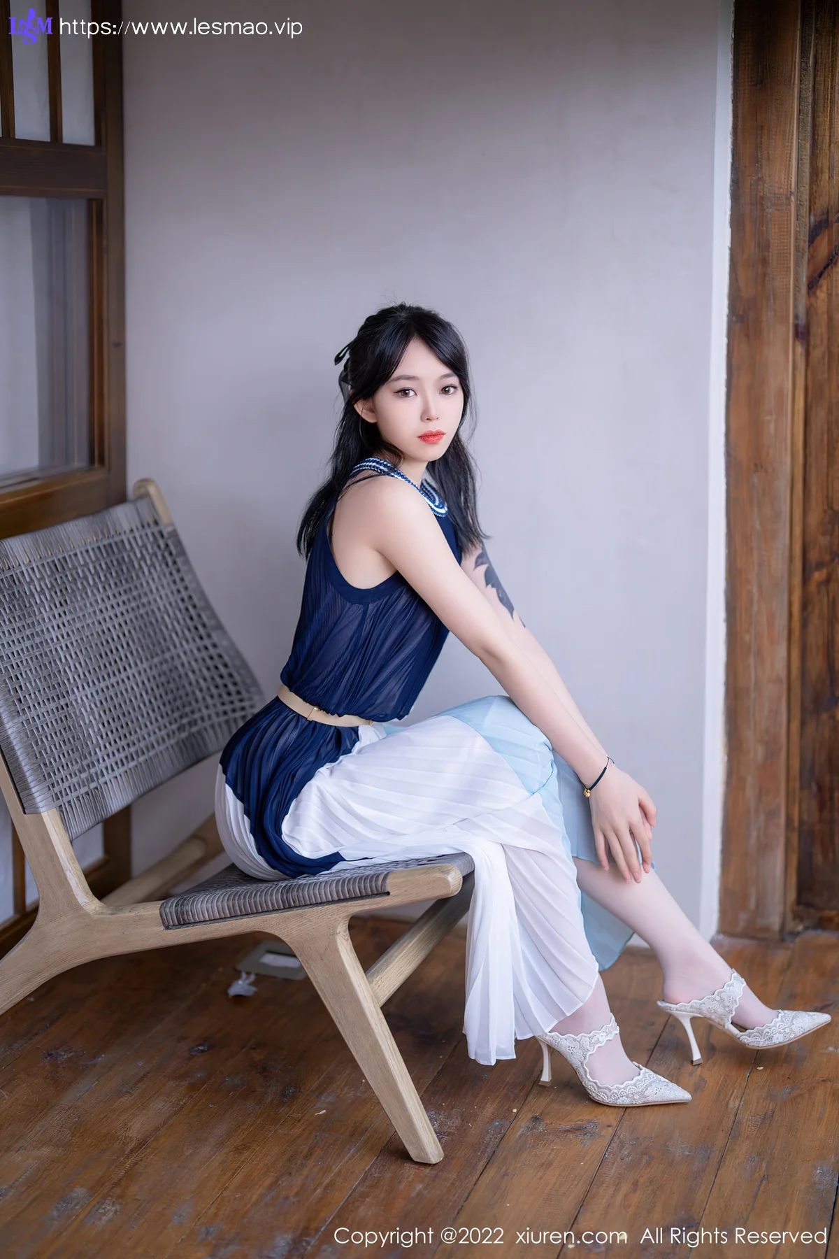 XiuRen 秀人 No.5327 蕾丝内衣 奶瓶. 大理旅拍22 - 26