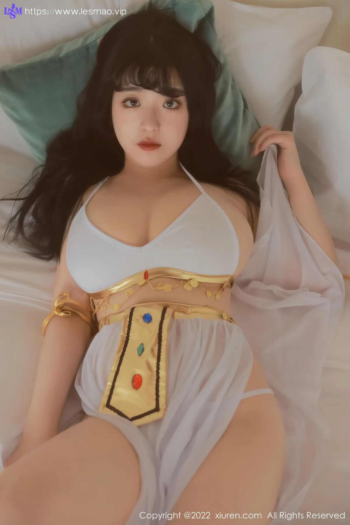 XiuRen 秀人 No.5341 童颜巨乳 奶酥36E 新人性感写真 - 24