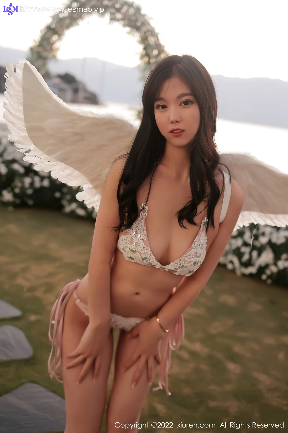 XiuRen 秀人 No.5363 白色刺绣比基尼 李雅柔182CM 性感写真 - 26