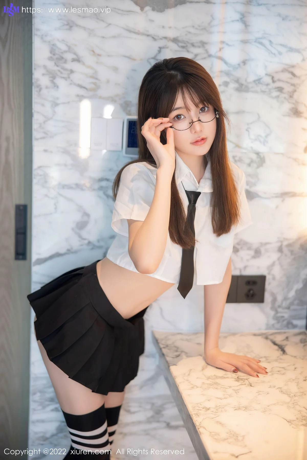 XiuRen 秀人 No.5365 学妹制服诱惑 婠婠么 性感写真 - 34