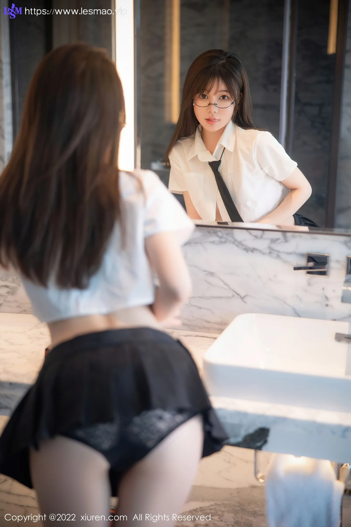 XiuRen 秀人 No.5365 学妹制服诱惑 婠婠么 性感写真 - 43
