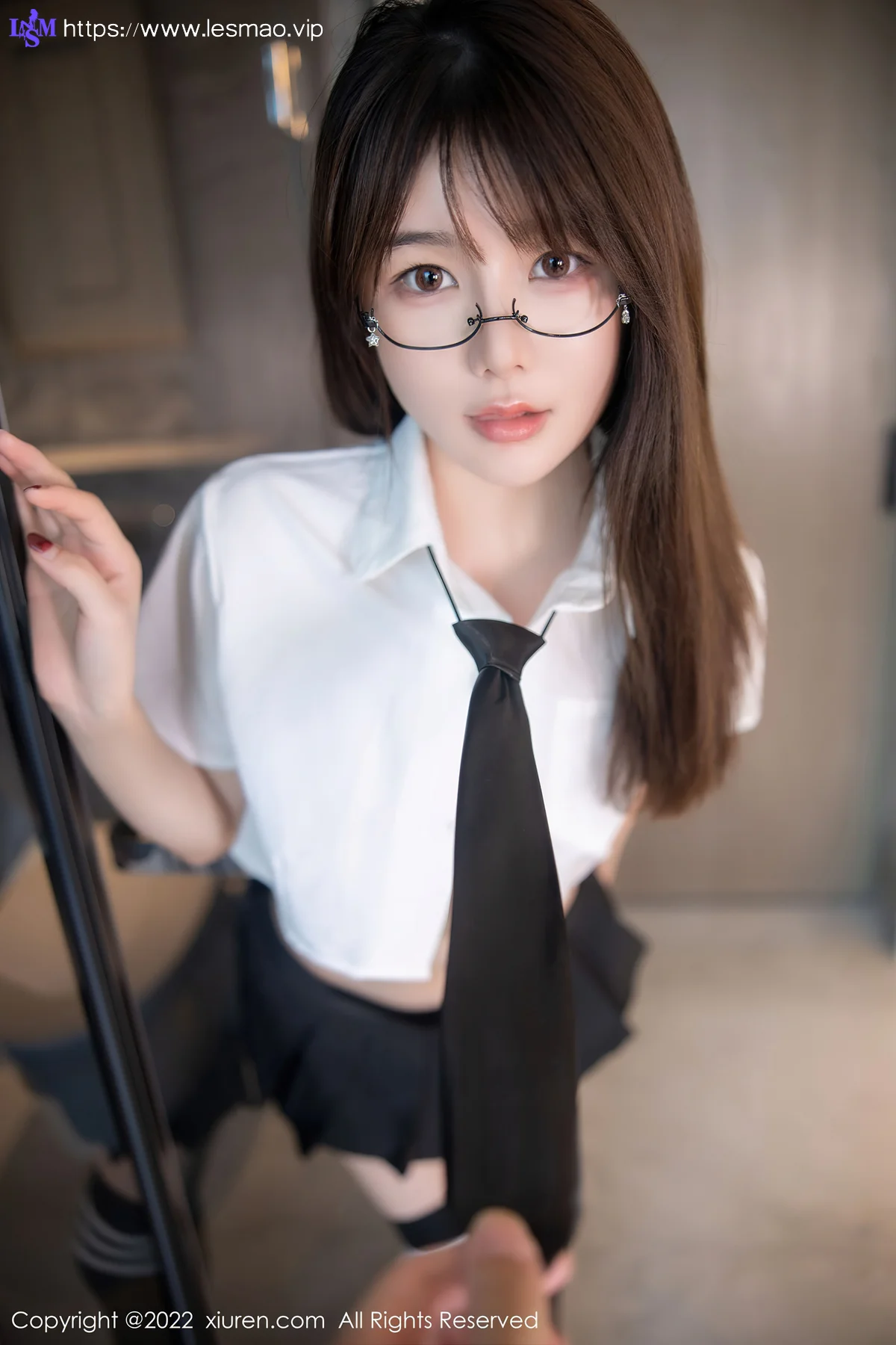 XiuRen 秀人 No.5365 学妹制服诱惑 婠婠么 性感写真 - 51