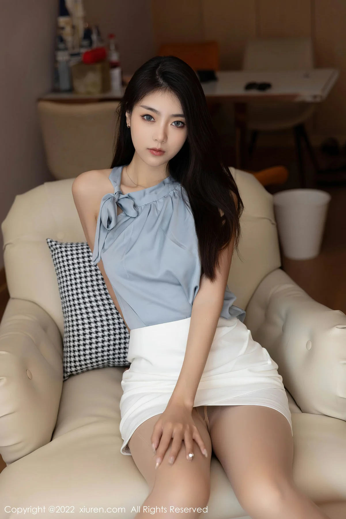 XiuRen 秀人 No.5459 飘逸长发 可樂Vicky 性感写真2 - 44