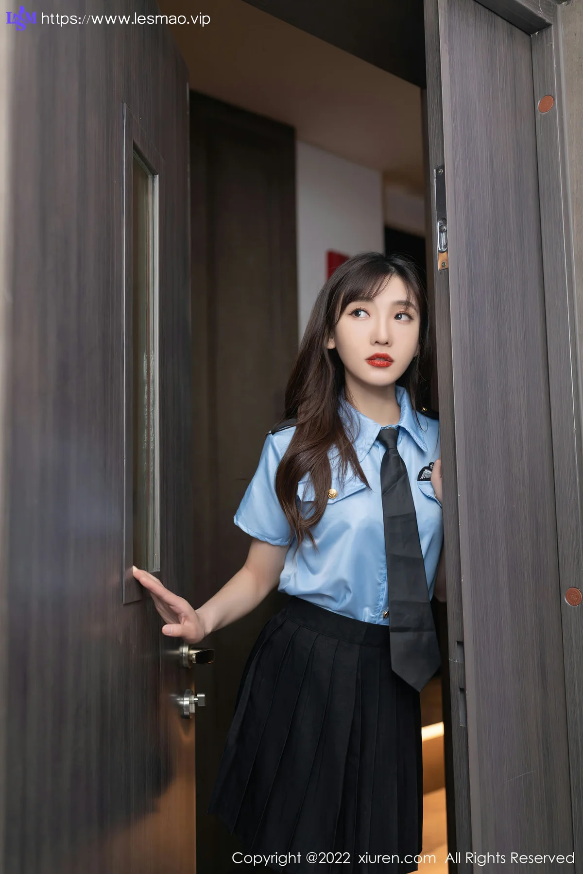 XiuRen 秀人 No.5461 陆萱萱 警花制服 - 14