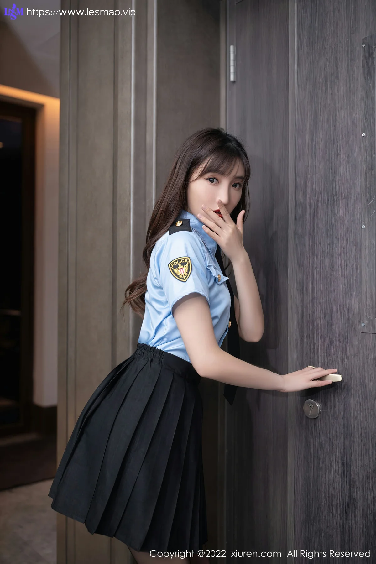 XiuRen 秀人 No.5461 陆萱萱 警花制服 - 16