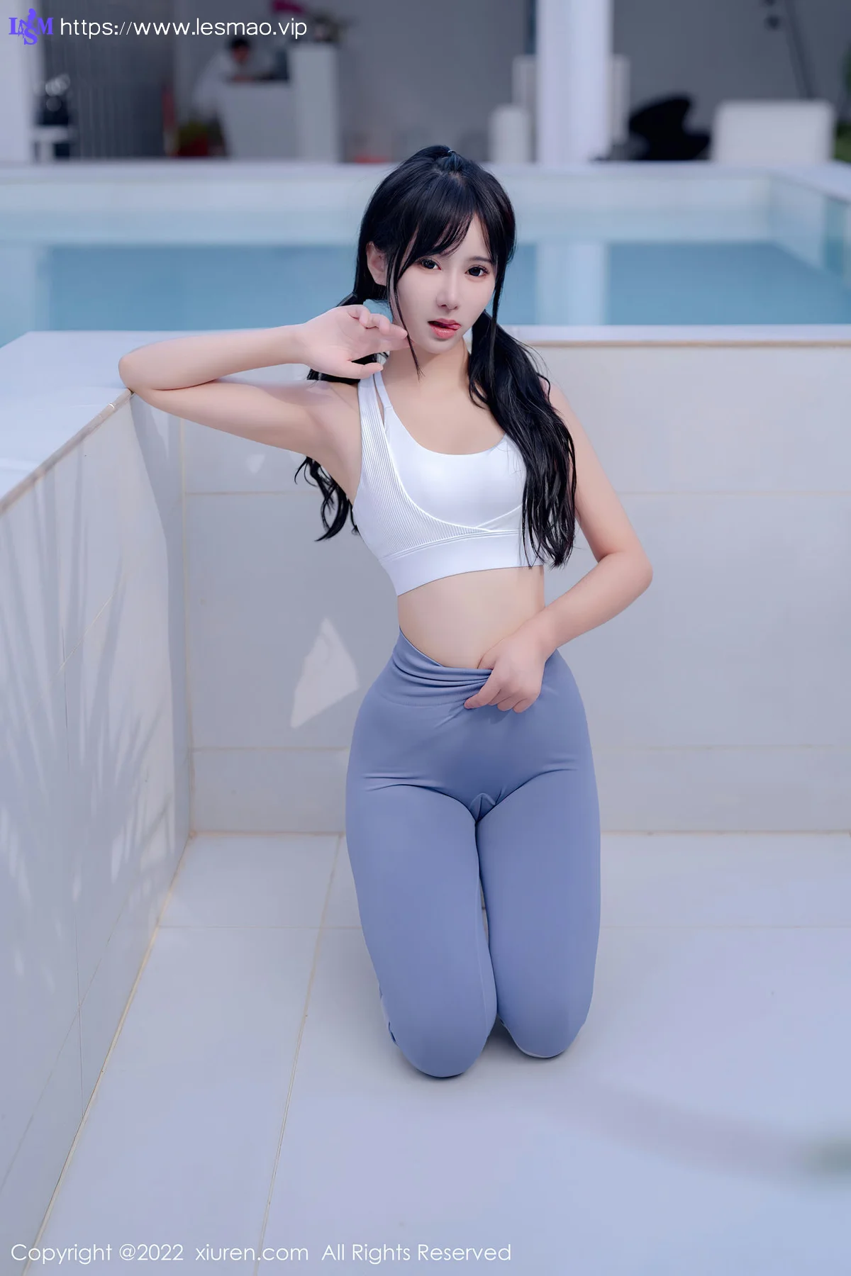XiuRen 秀人 No.5463 妩媚欲滴 小果冻儿 大理旅拍1 - 16