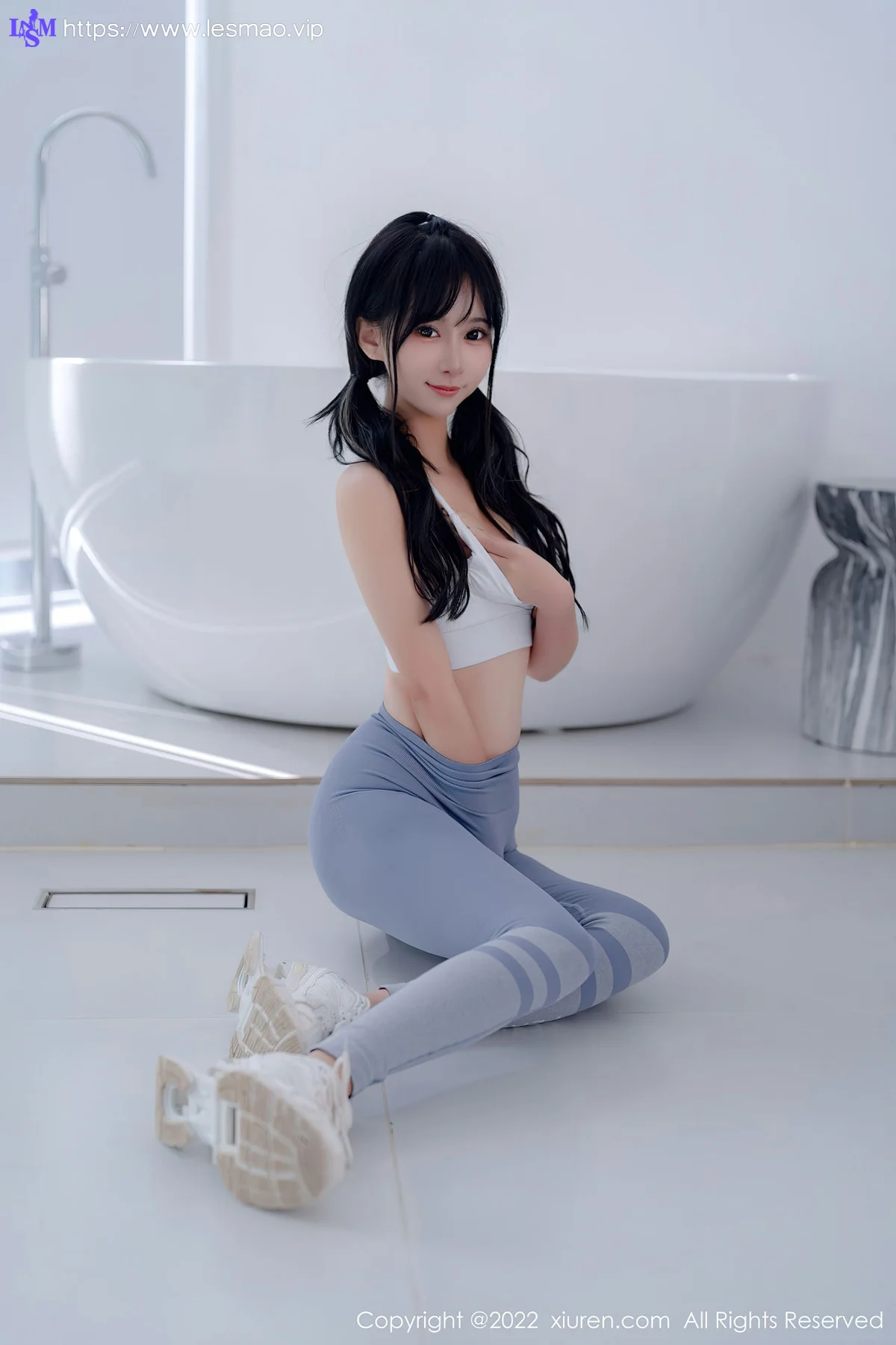 XiuRen 秀人 No.5463 妩媚欲滴 小果冻儿 大理旅拍1 - 37