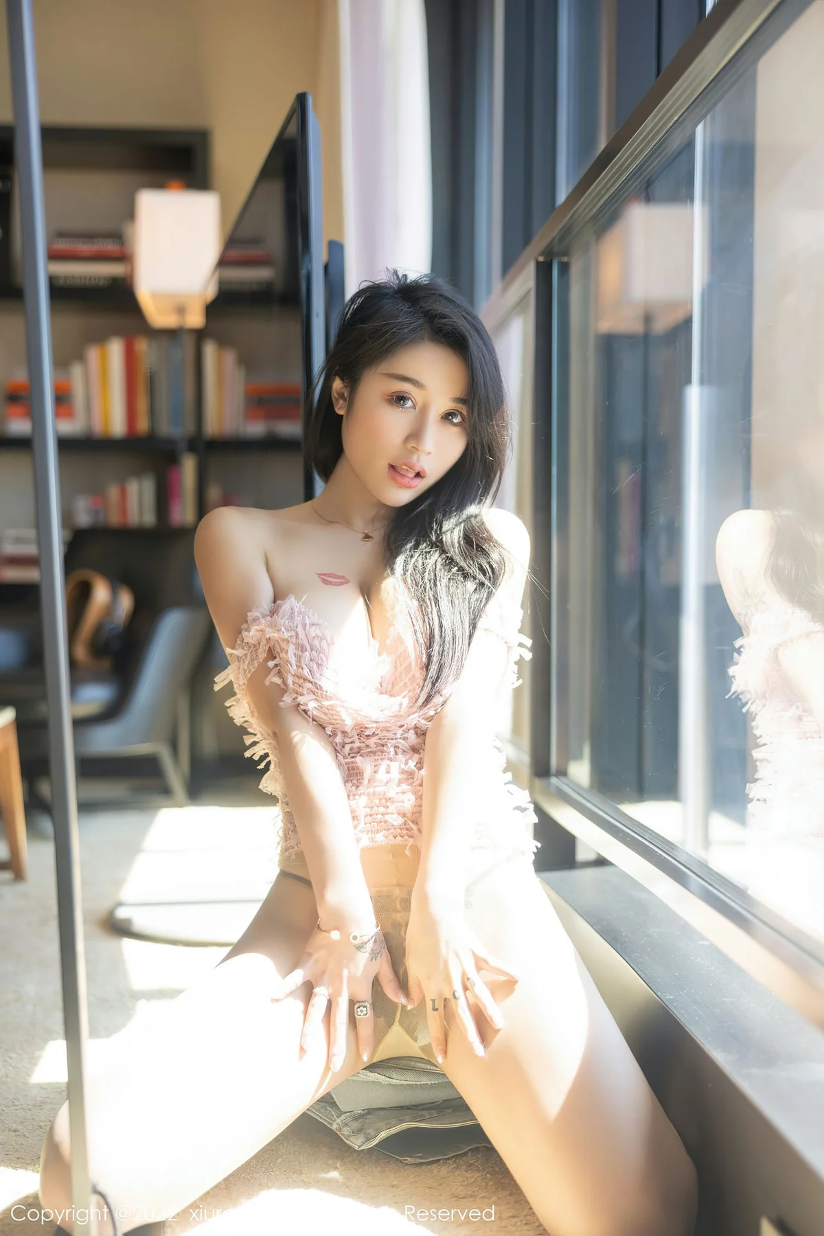 XiuRen 秀人 No.5489 原色丝袜 美七Mia 西双版纳旅拍 - 72