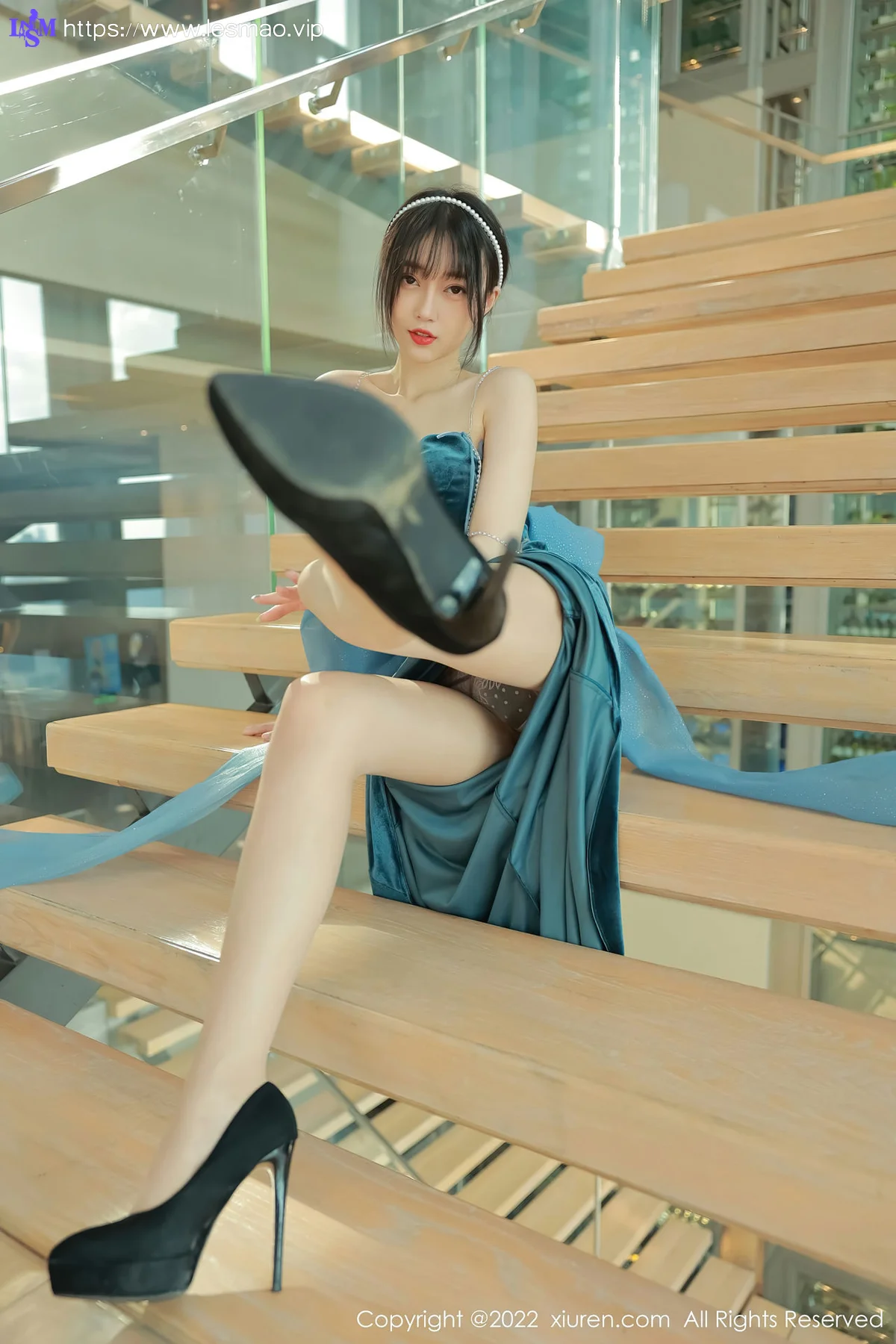 XiuRen 秀人 No.5493 吊带长礼裙 玥儿玥er 香格里拉旅拍33 - 21