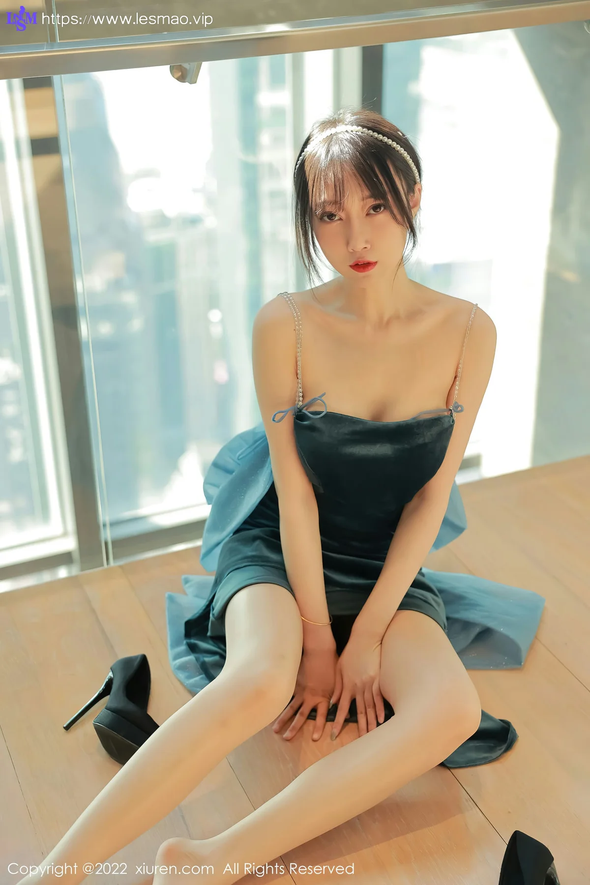 XiuRen 秀人 No.5493 吊带长礼裙 玥儿玥er 香格里拉旅拍33 - 43