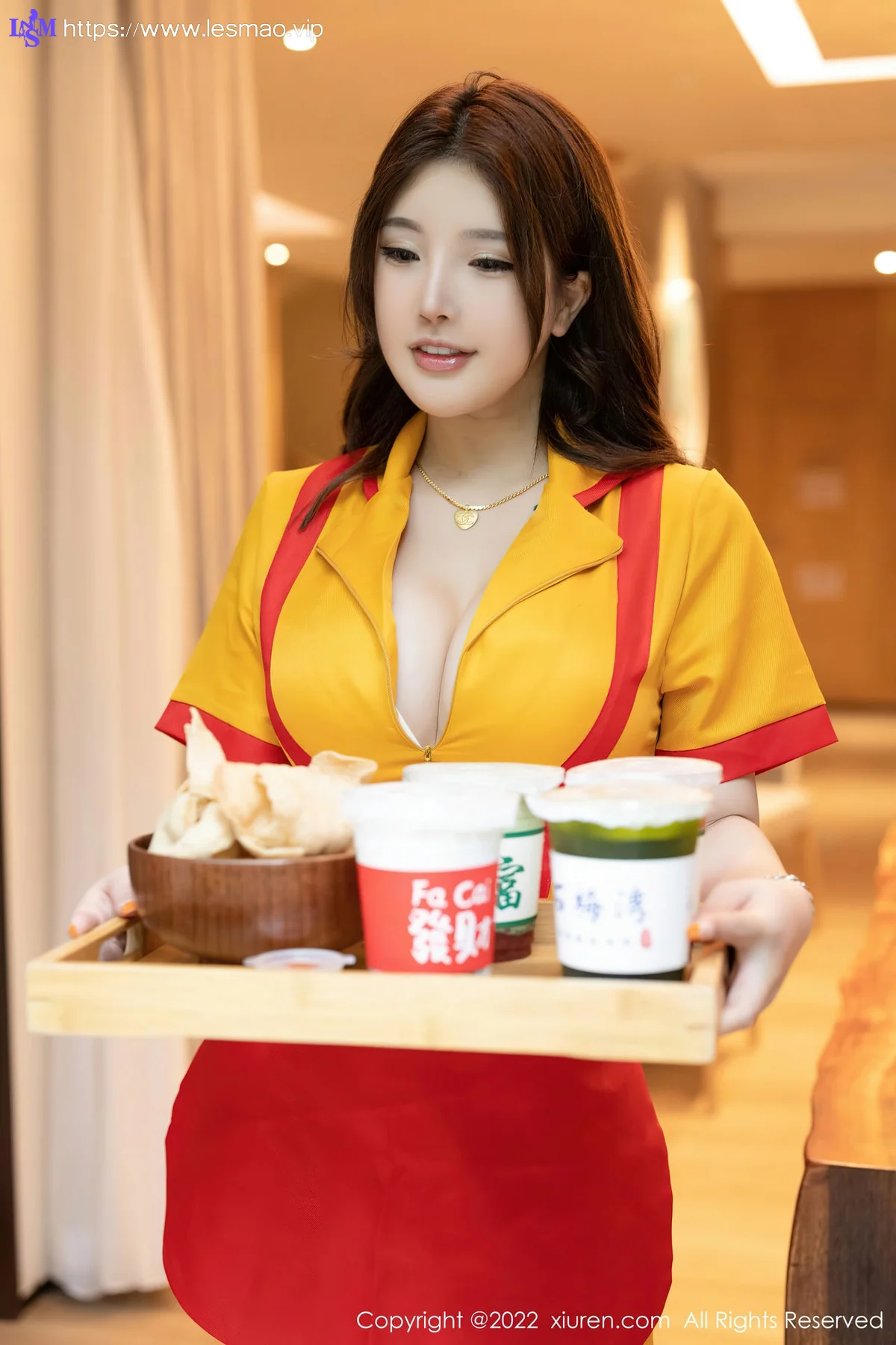 XiuRen 秀人 No.5509 服务员制服 小海臀Rena 海南万宁旅拍 - 6