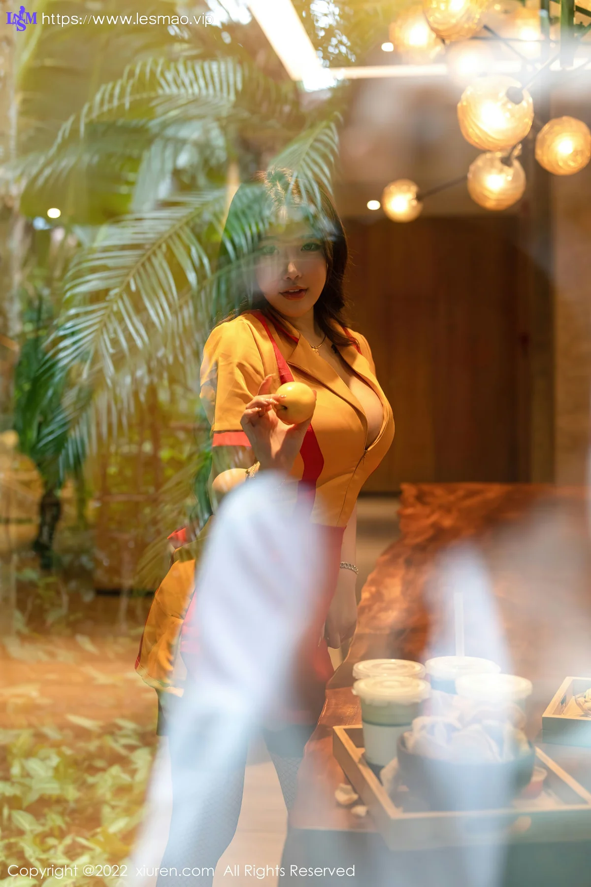 XiuRen 秀人 No.5509 服务员制服 小海臀Rena 海南万宁旅拍 - 23
