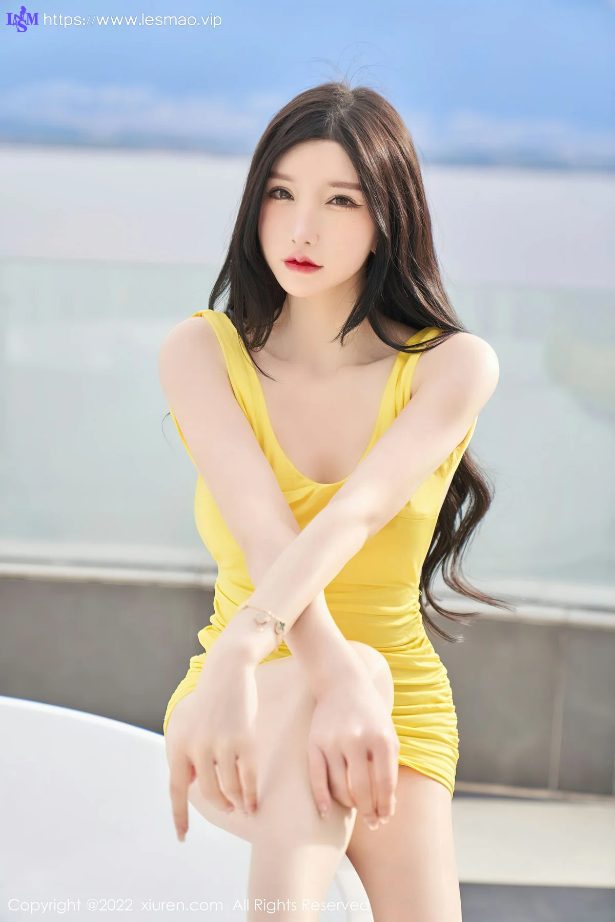 XiuRen 秀人 No.5557 黄色收身连衣短裙 周于希Sally 重庆-大理心愿旅拍11 - 39