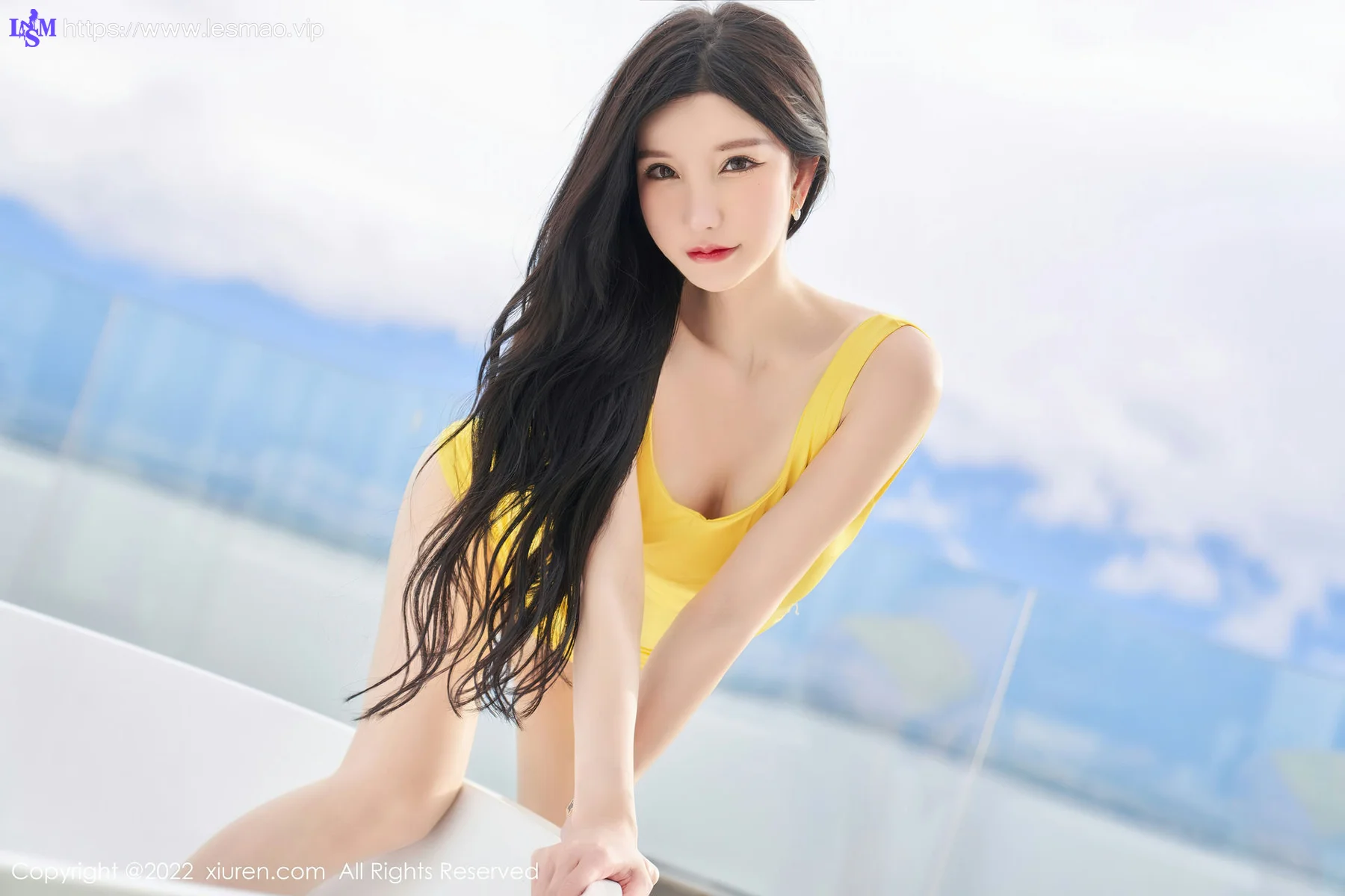 XiuRen 秀人 No.5557 黄色收身连衣短裙 周于希Sally 重庆-大理心愿旅拍11 - 40