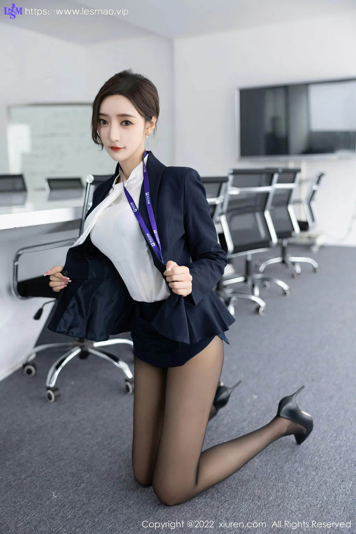 XiuRen 秀人 No.5563 王馨瑶yanniOL职业装 性感写真1 - 29
