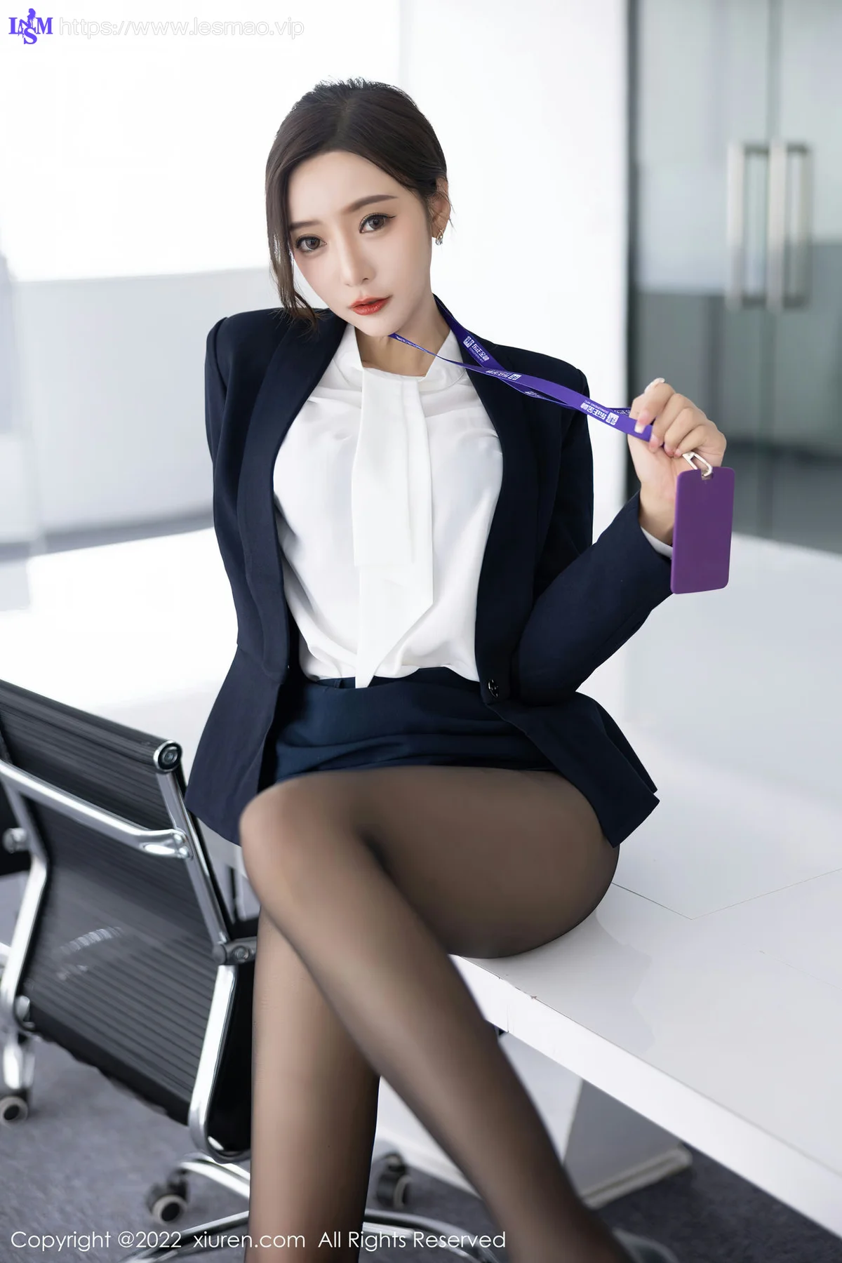 XiuRen 秀人 No.5563 王馨瑶yanniOL职业装 性感写真1 - 34
