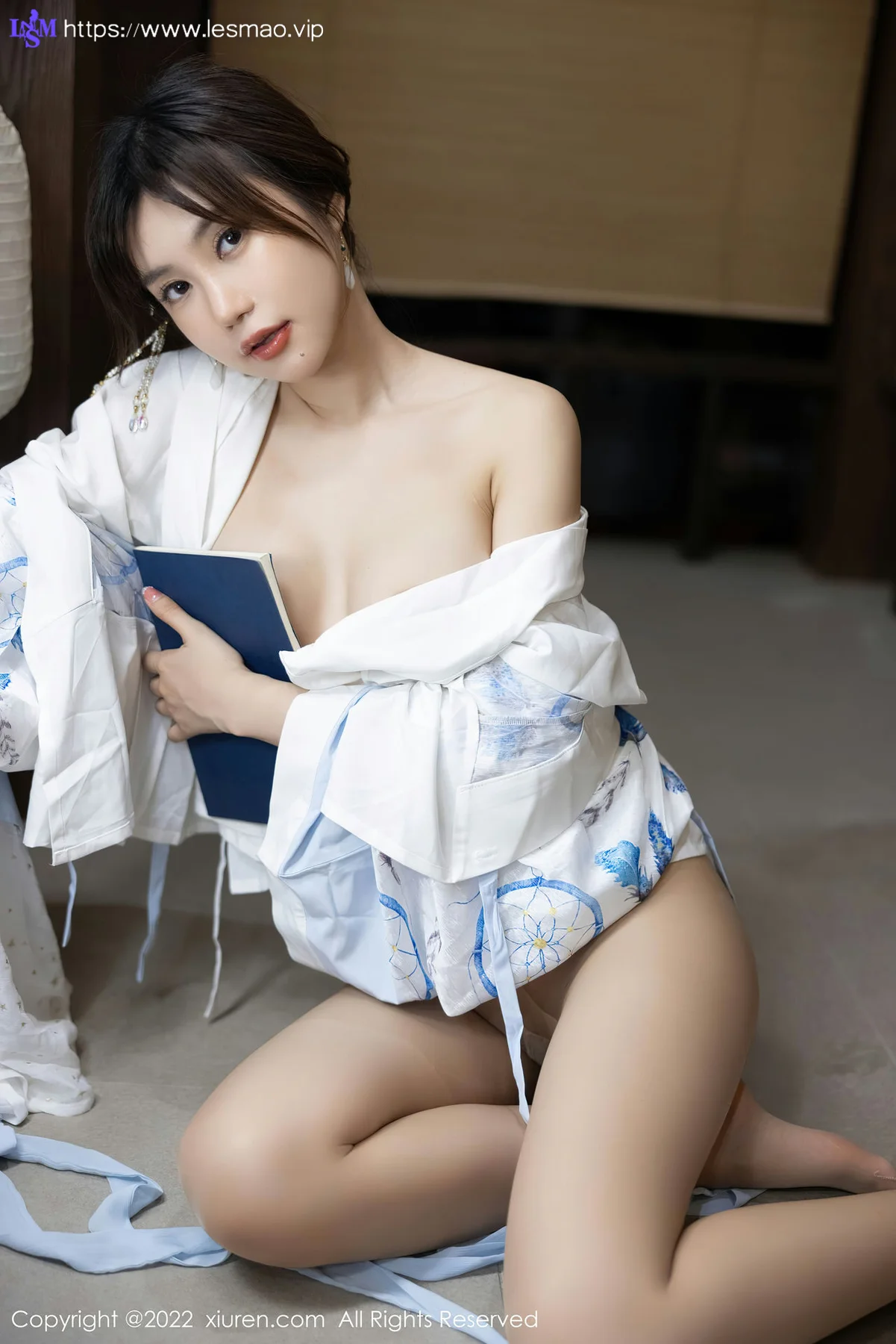 XiuRen 秀人 No.5569 汉服美女 绮里嘉ula 海南心愿旅拍11 - 52