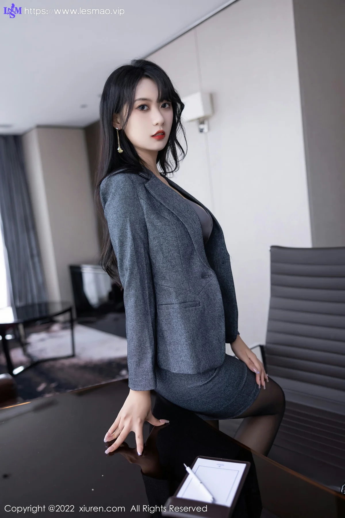 XiuRen 秀人 No.5575 林子遥 办公OL制服 - 24