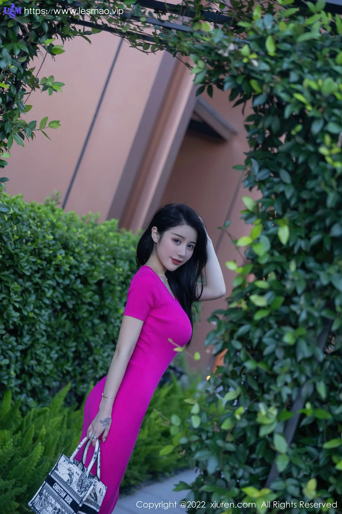 XiuRen 秀人 No.5582 美七 高跟翘臀 - 11