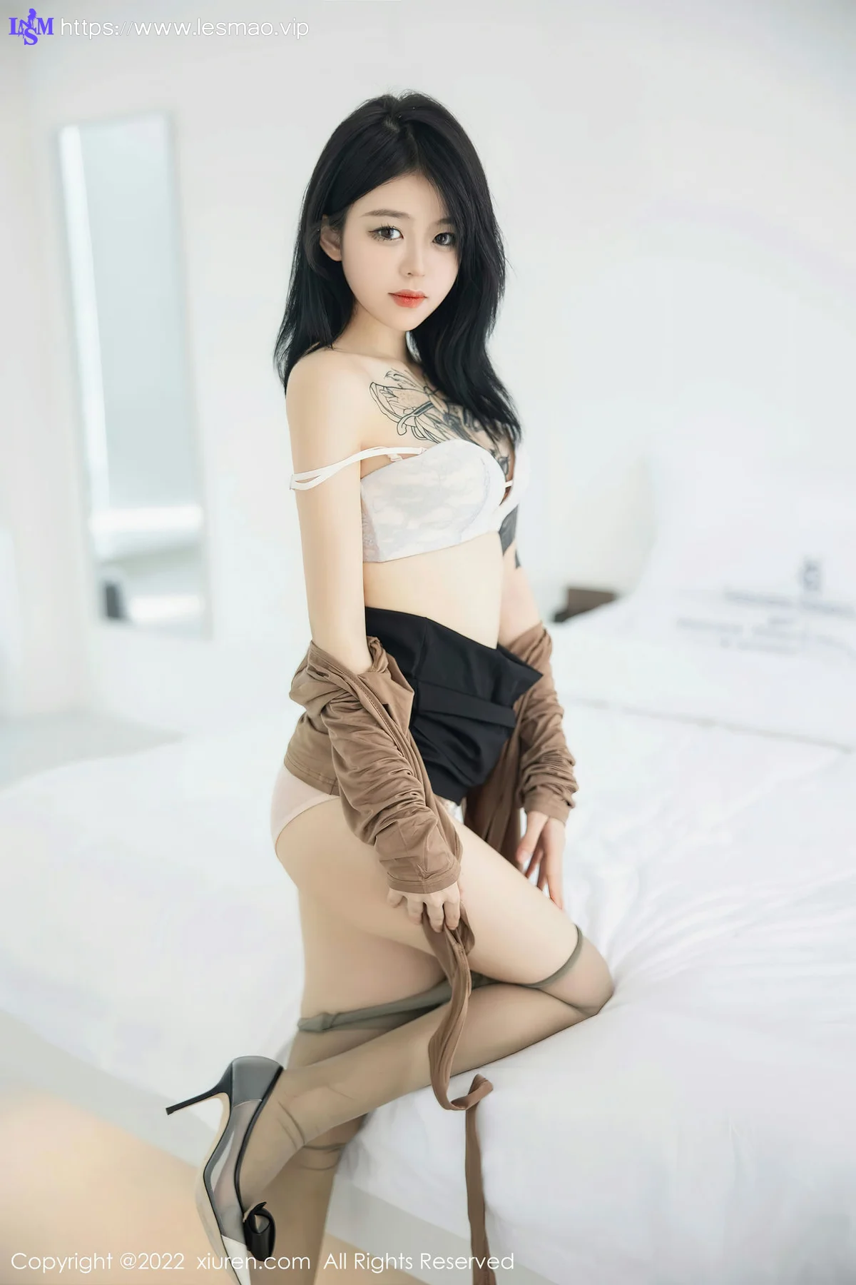 XiuRen 秀人 No.5587 奶瓶 捆绑美女翘臀 - 14