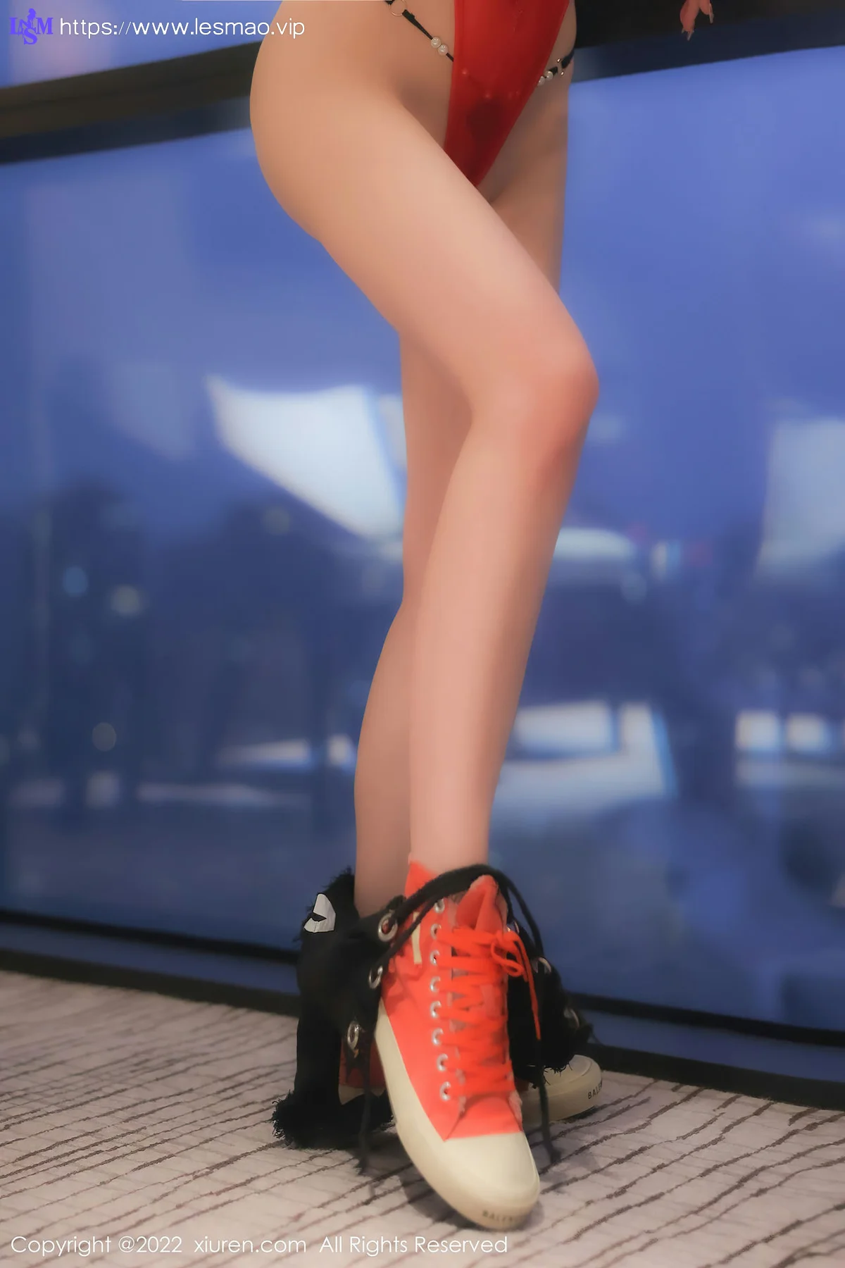 XiuRen 秀人 No.5591 顾乔楠Cora 红色高开叉性感写真1 - 31