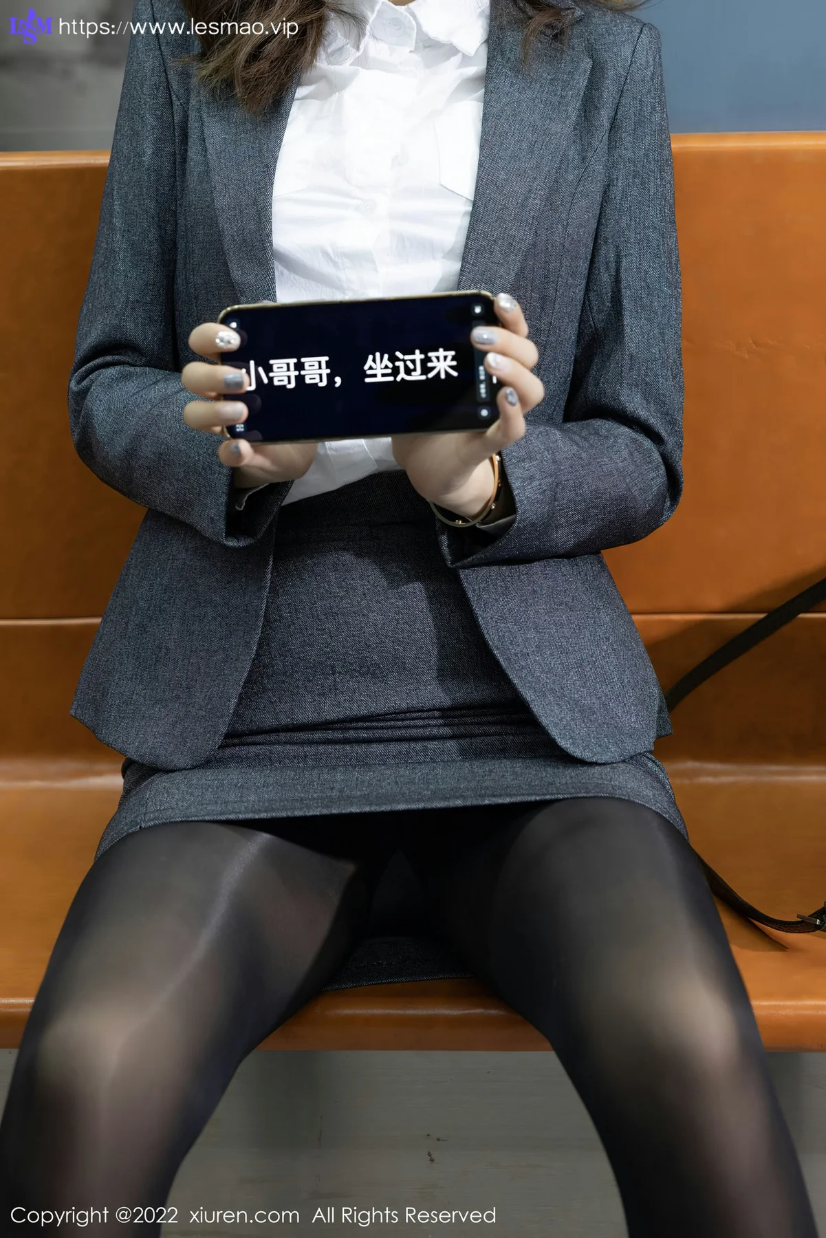 XiuRen 秀人 No.5600 绮里嘉ula 灰色职业装性感写真11 - 14