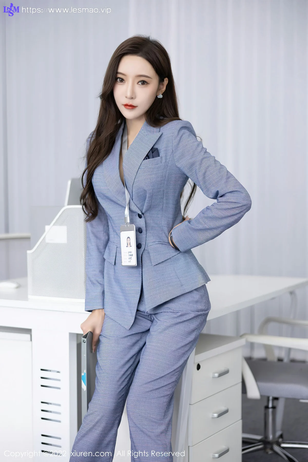 XiuRen 秀人 No.5629 王馨瑶yanni 灰色职业装性感写真22 - 12