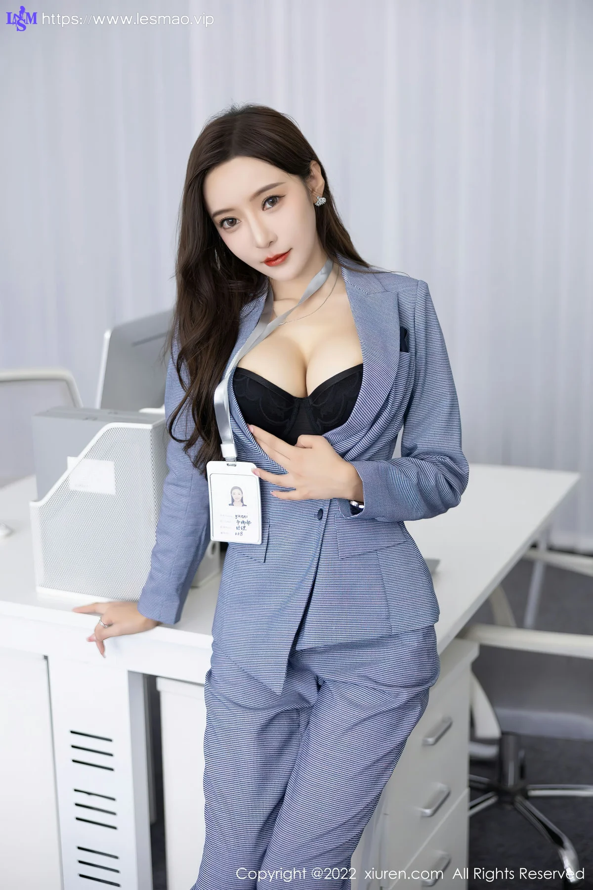 XiuRen 秀人 No.5629 王馨瑶yanni 灰色职业装性感写真22 - 13