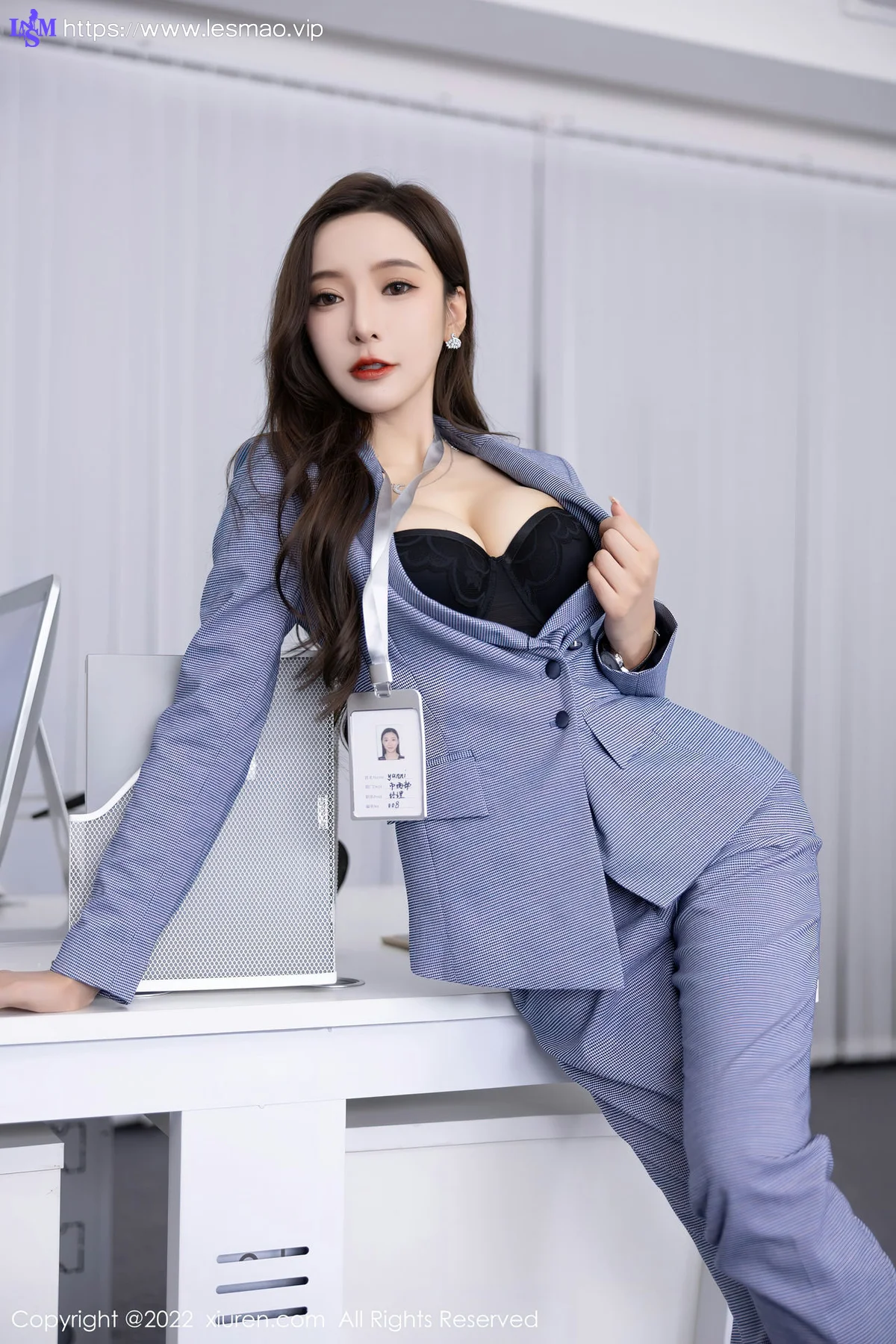 XiuRen 秀人 No.5629 王馨瑶yanni 灰色职业装性感写真22 - 19