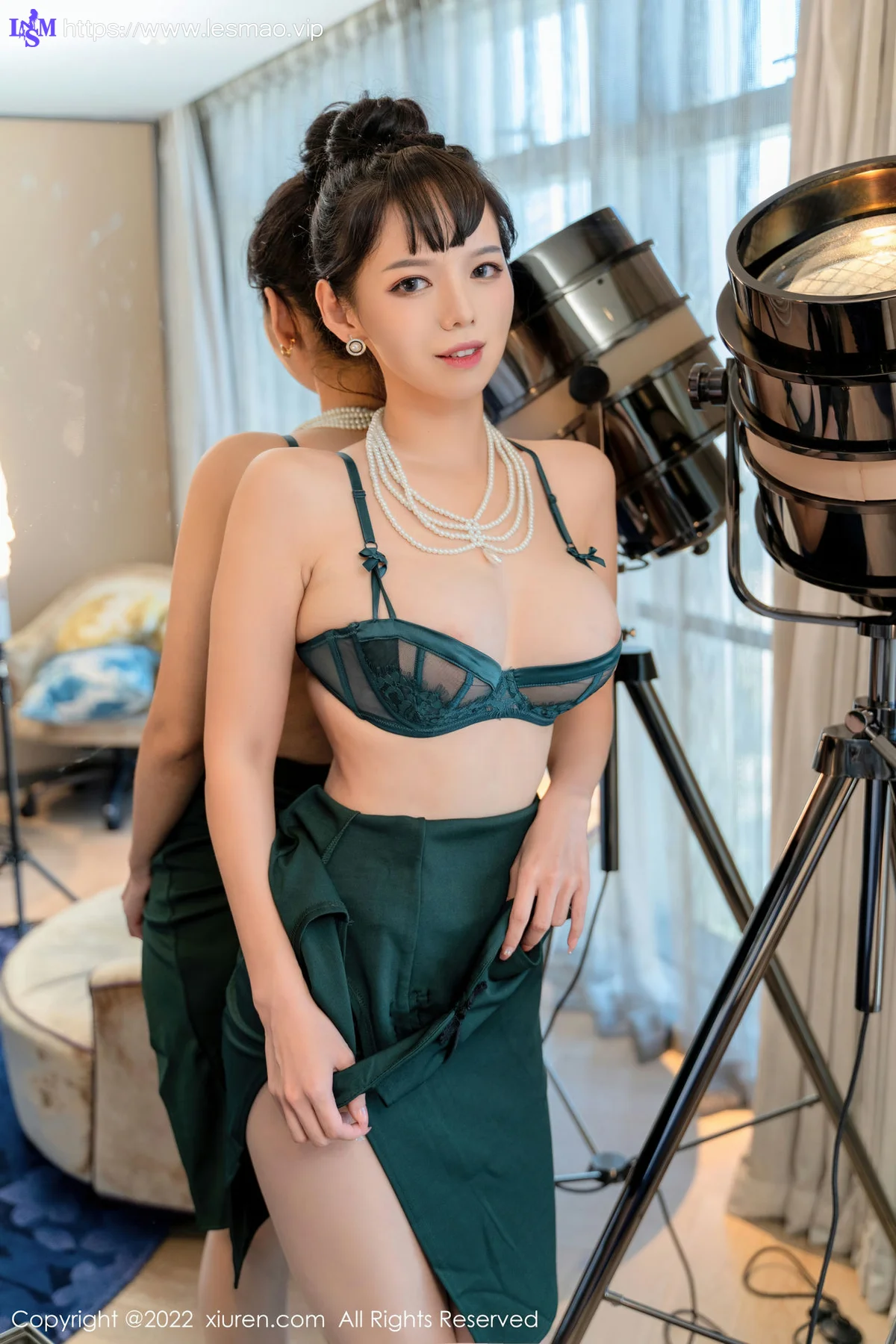 XiuRen 秀人 No.5646 大美妞儿 旗袍美腿性感写真 - 36