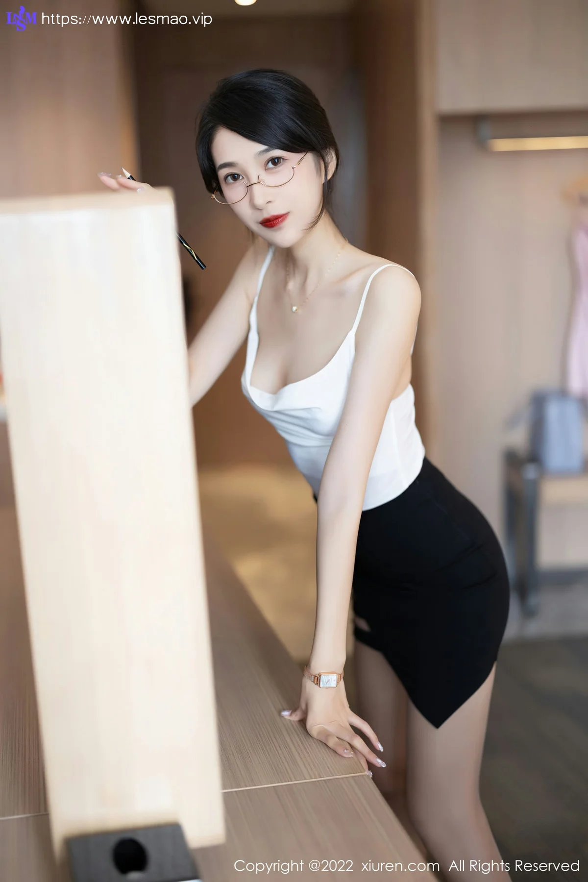 XiuRen 秀人 No.5656 林乐一 魅惑灰丝性感写真1 - 9
